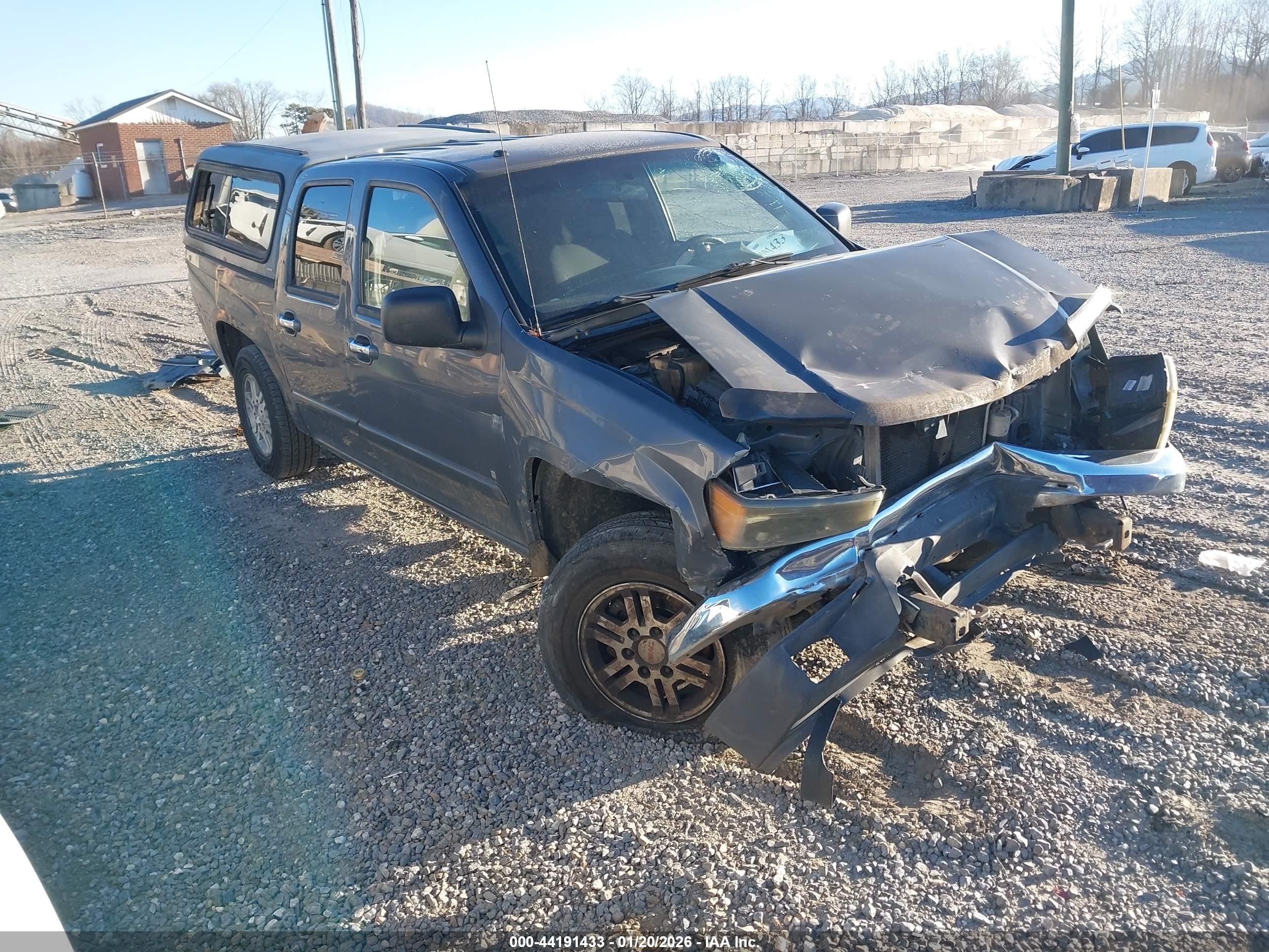 2009 GMC Canyon SLE1, VIN 1GTDT13E798152636 — Front end
