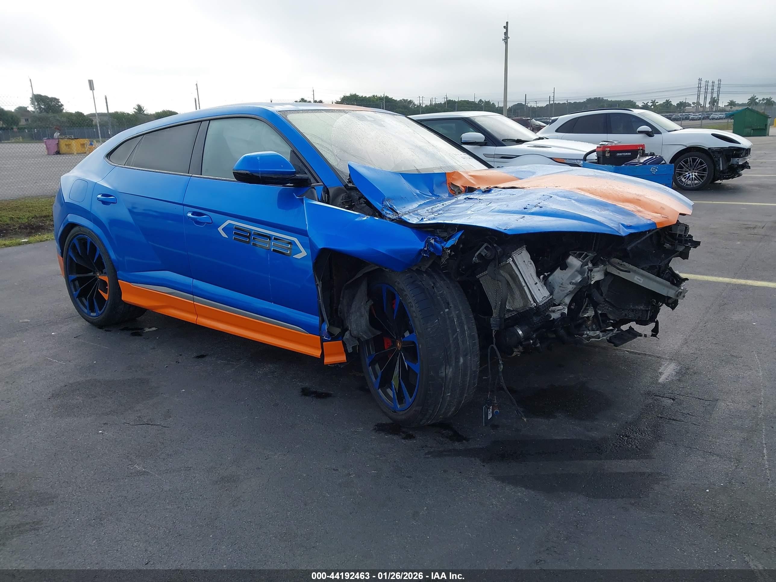 2019 Lamborghini Urus, VIN ZPBUA1ZL5KLA03245 — Auction photo