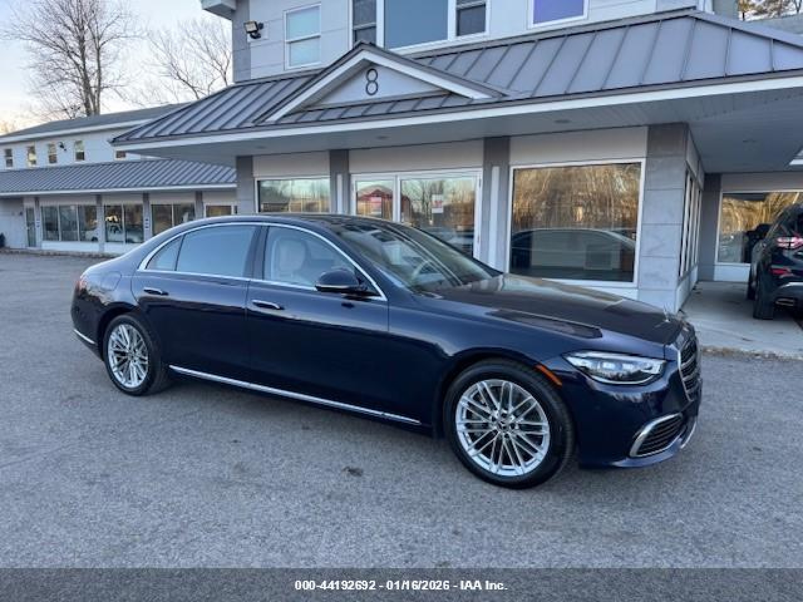 2022 Mercedes-Benz S 580, VIN W1K6G7GB6NA074813 — Normal wear