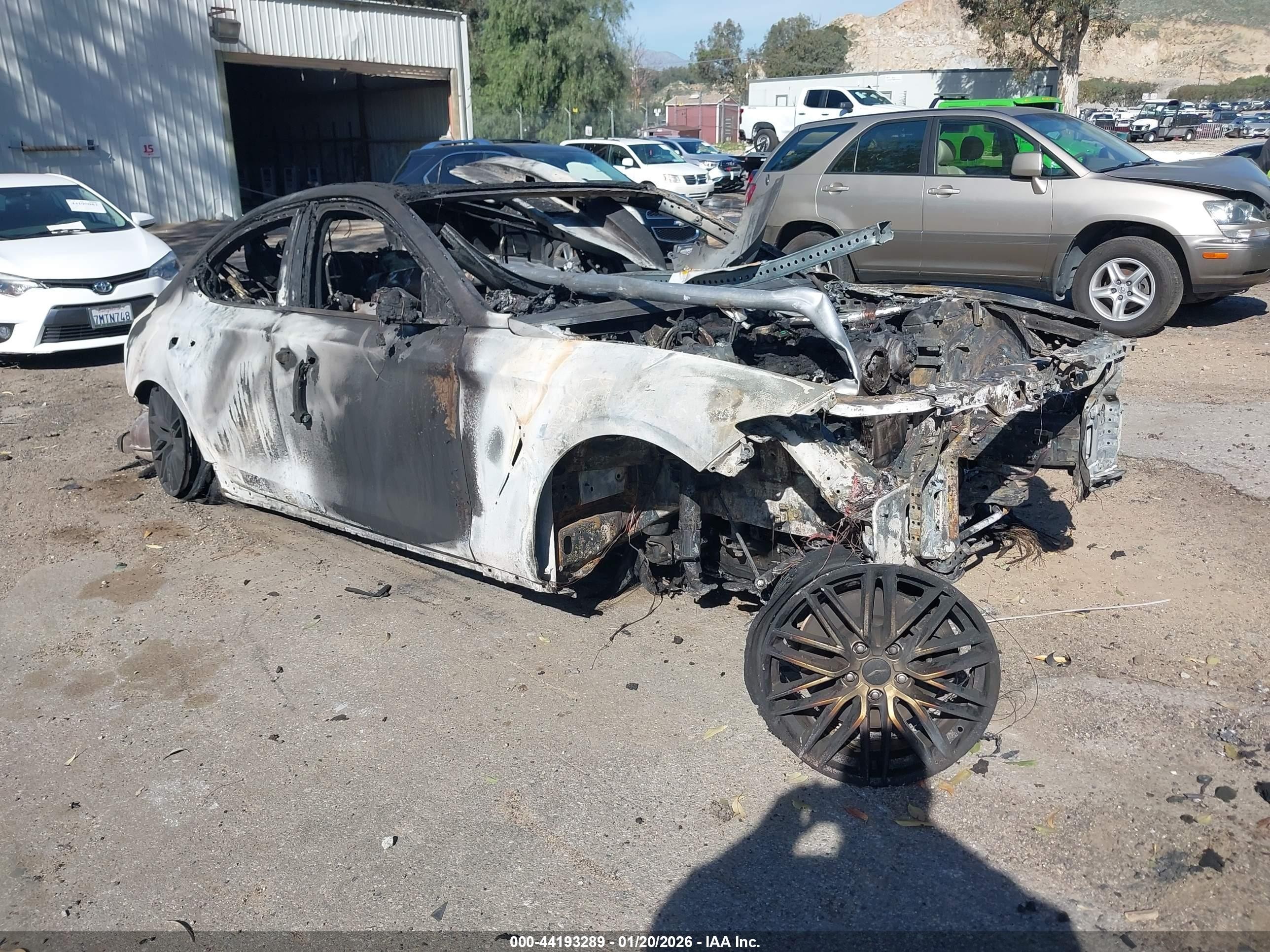 2020 Genesis G70 2.0T, VIN KMTG34LAXLU060058 — Burn