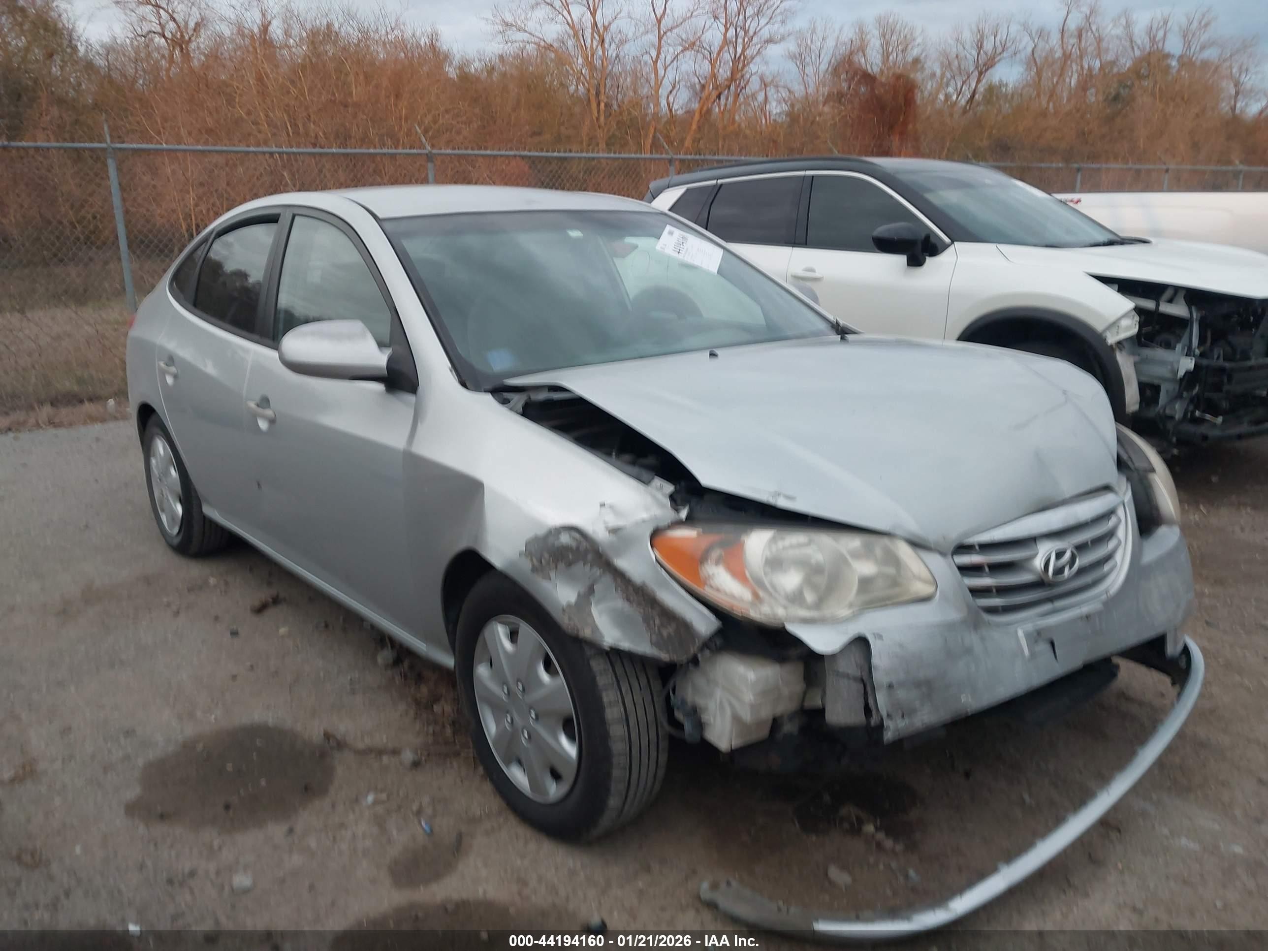 2010 Hyundai Elantra GLS, VIN KMHDU4AD5AU167197 — Front end