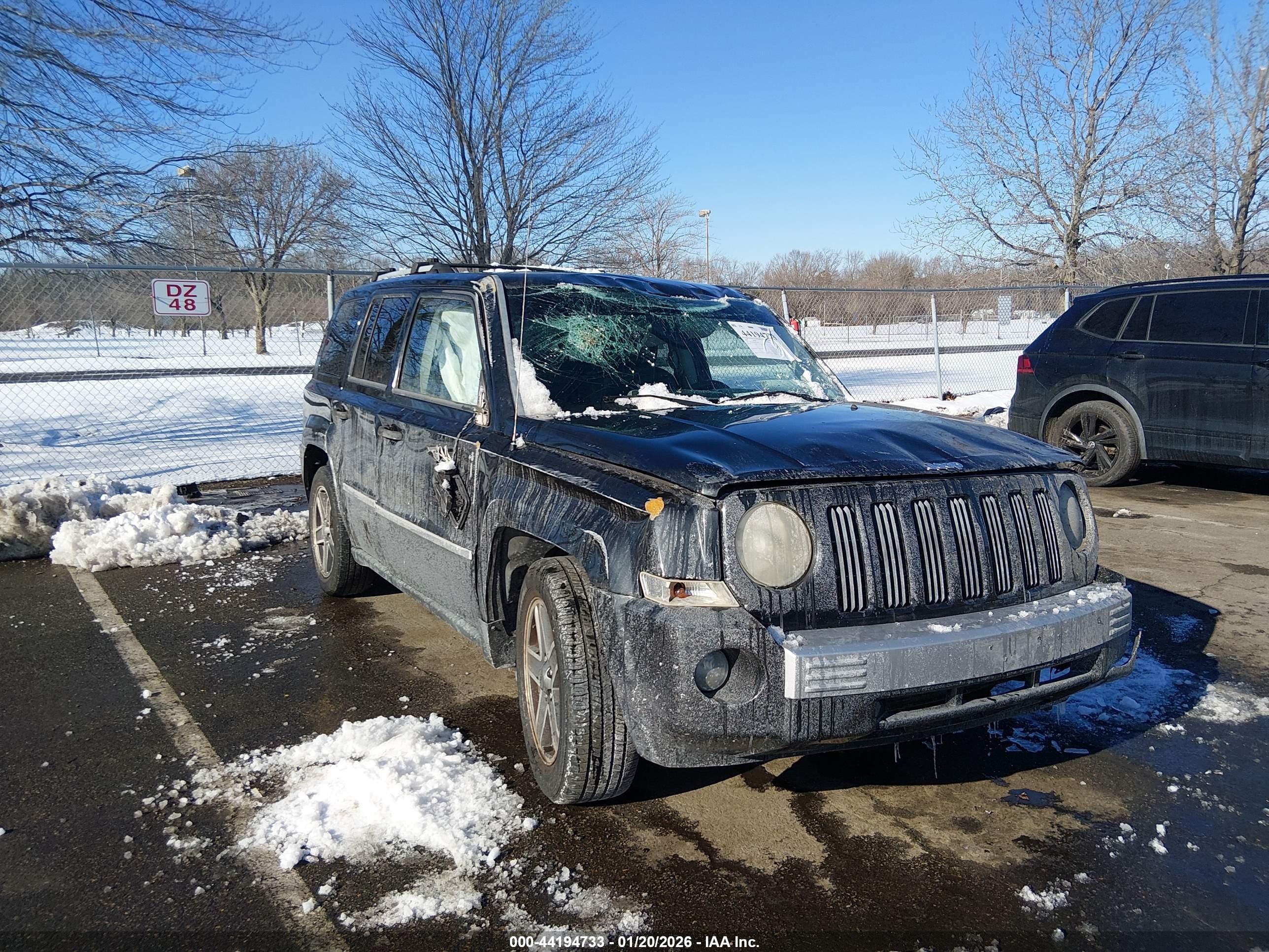 2008 Jeep Patriot Limited, VIN 1J8FT48W88D752897 — Rollover