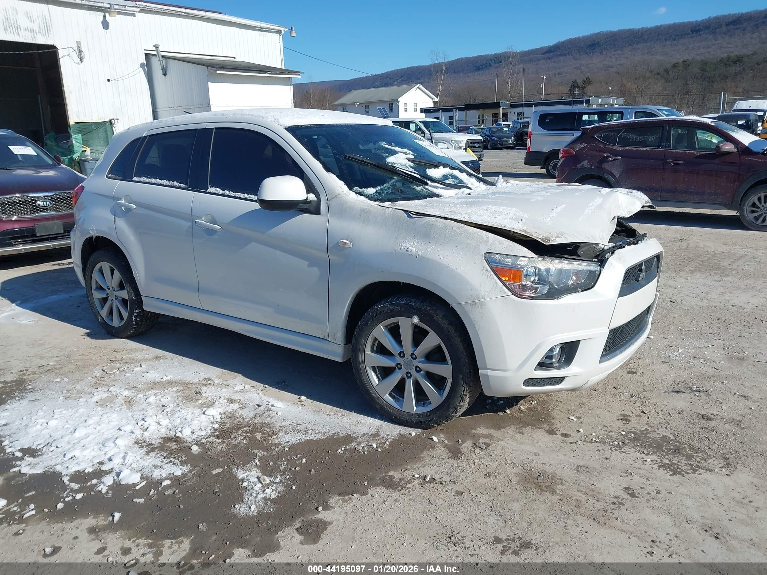 2012 Mitsubishi Outlander SE, VIN JA4AR4AU6CZ007077 — Engine fire