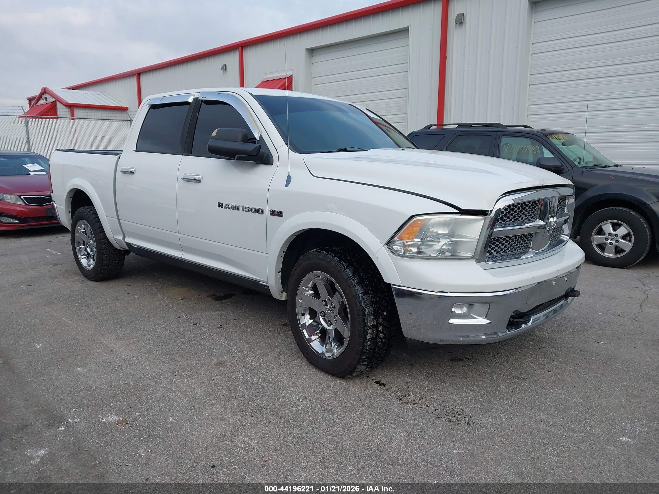 2011 Ram 1500 Laramie, VIN 1D7RV1CT1BS686440 — Front end