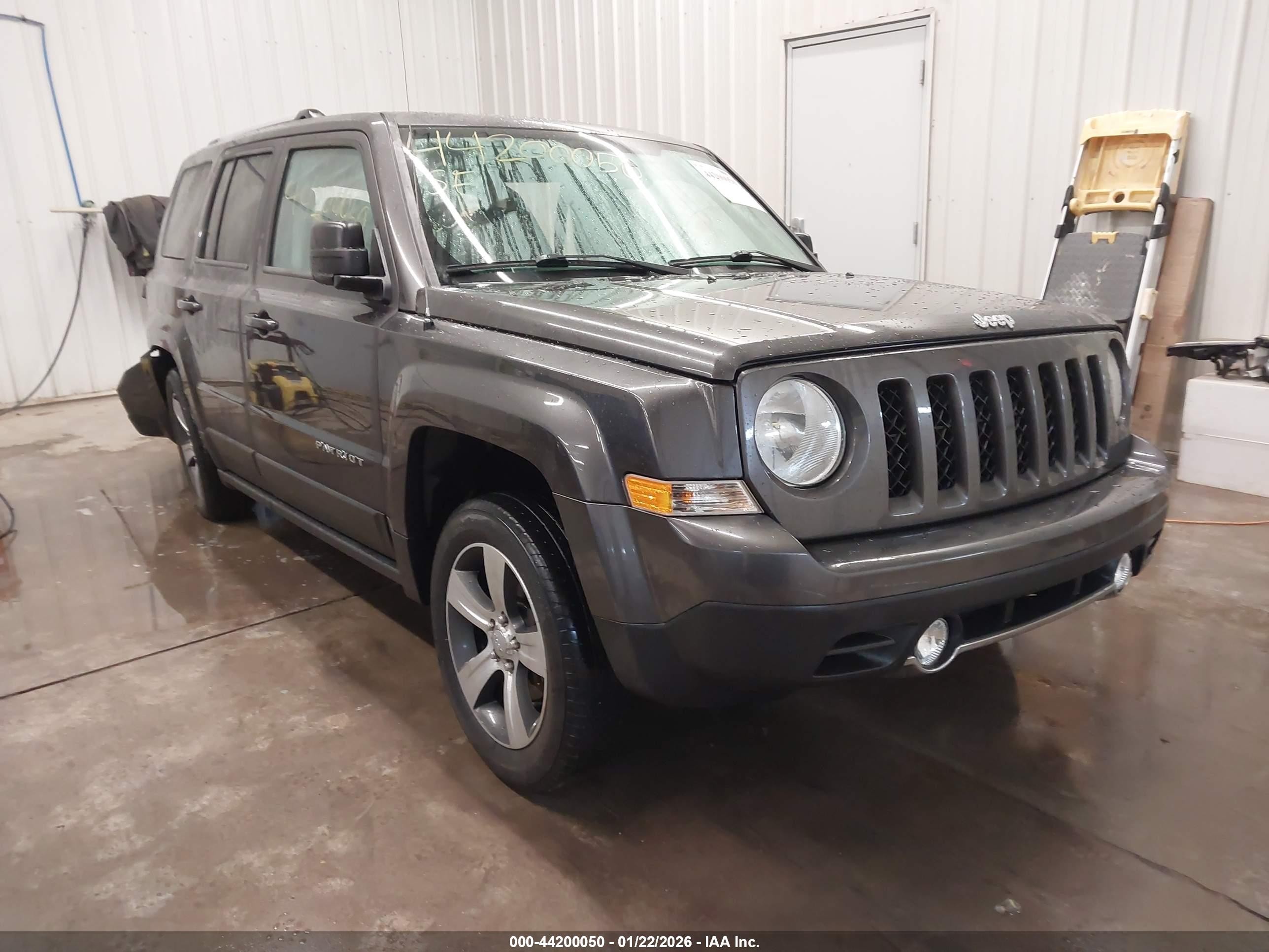 2017 Jeep Patriot High Altitude, VIN 1C4NJPFA1HD203379 — Rear end
