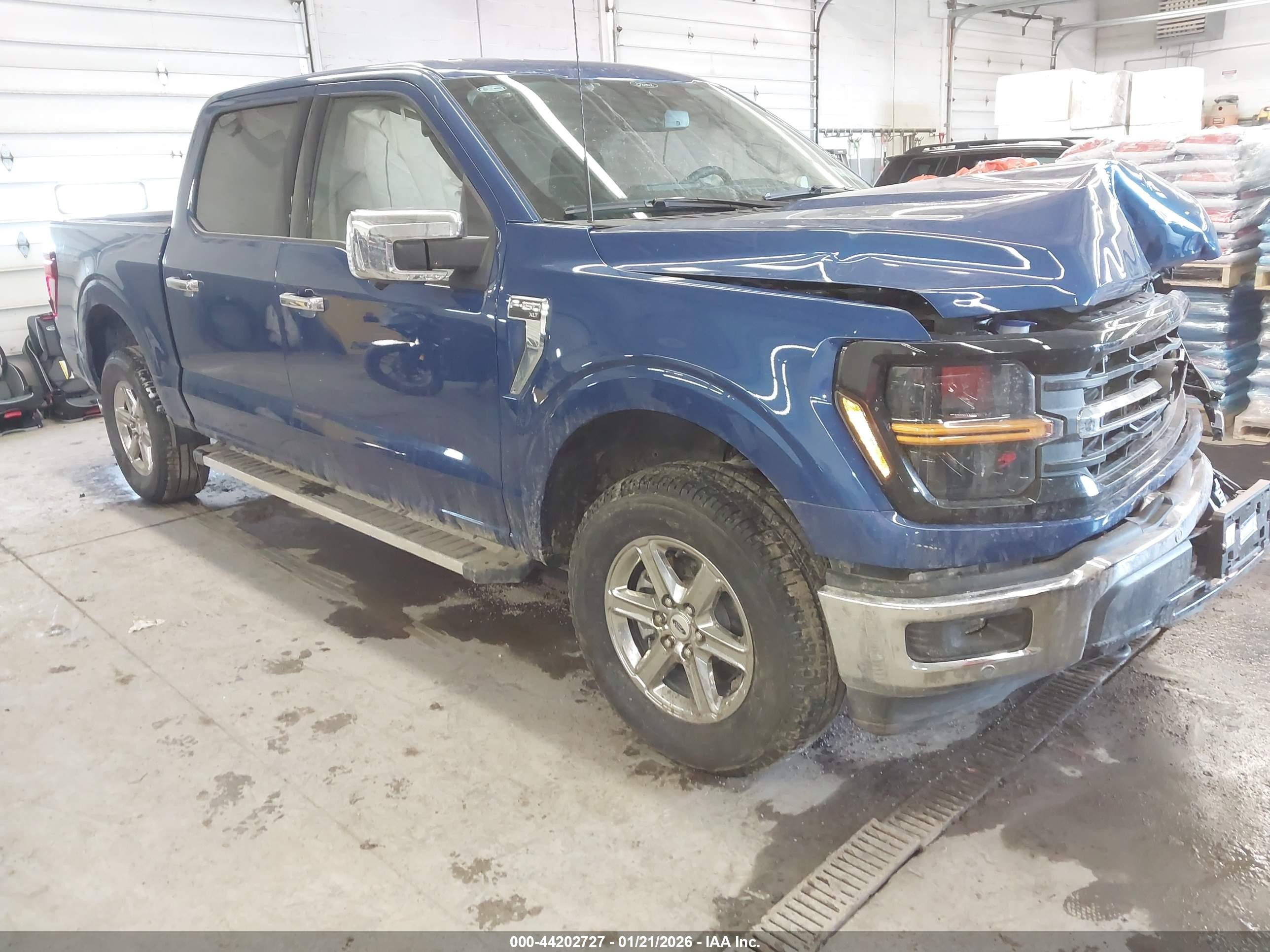 2025 Ford F-150 XLT, VIN 1FTEW3LP7SKD29929 — Перед