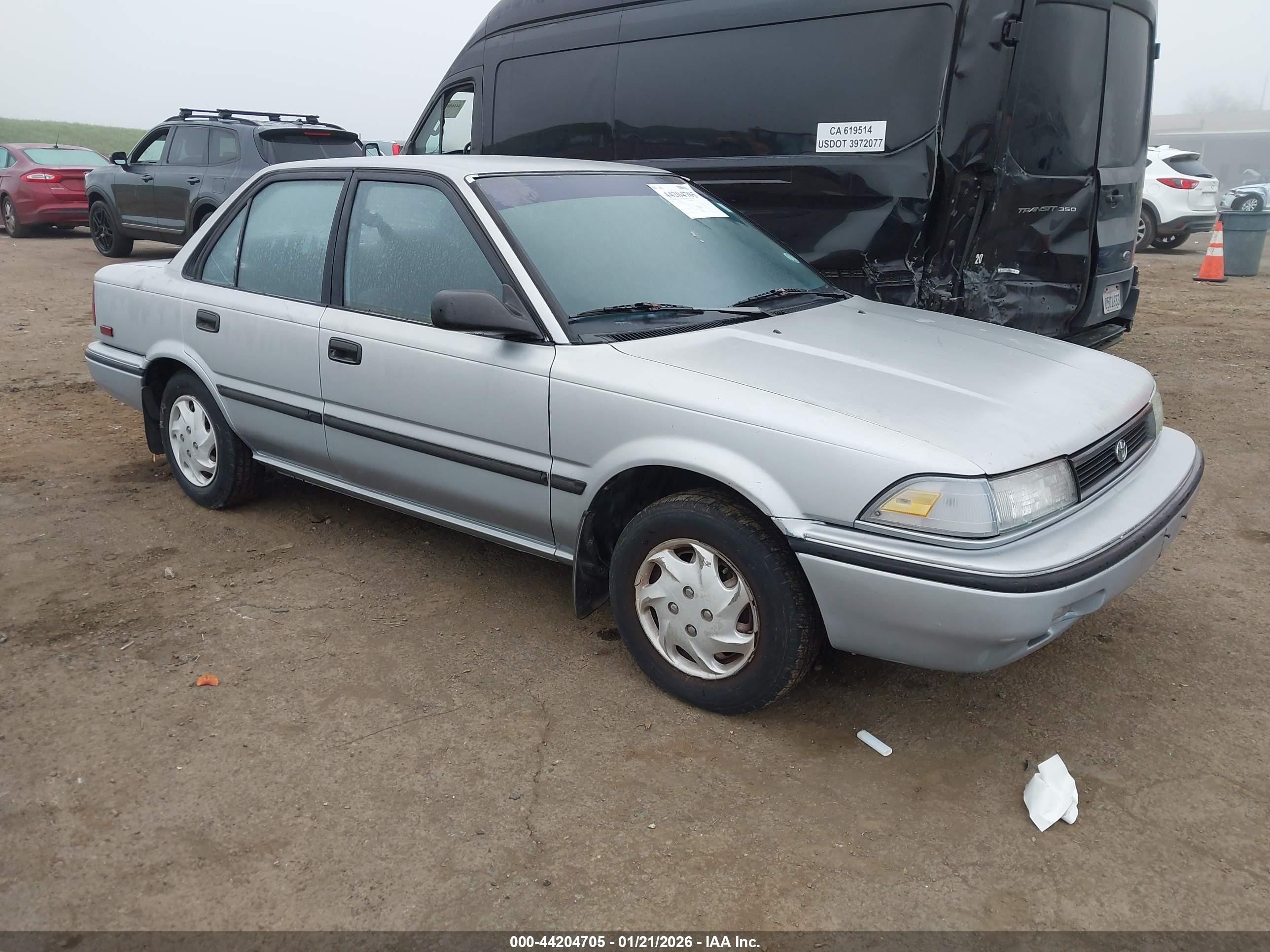 1992 Toyota Corolla, VIN 1NXAE94A8NZ296328 — Front end
