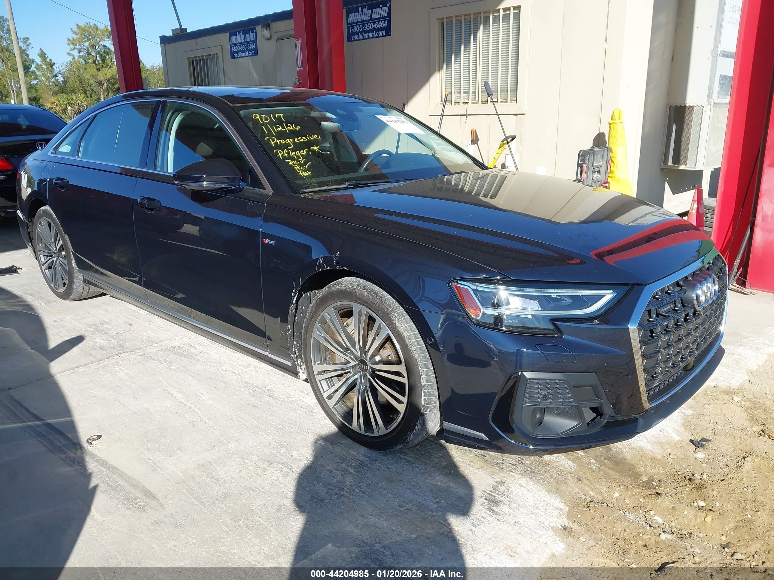 2023 Audi A8, VIN WAULDAF80PN006993 — Зад