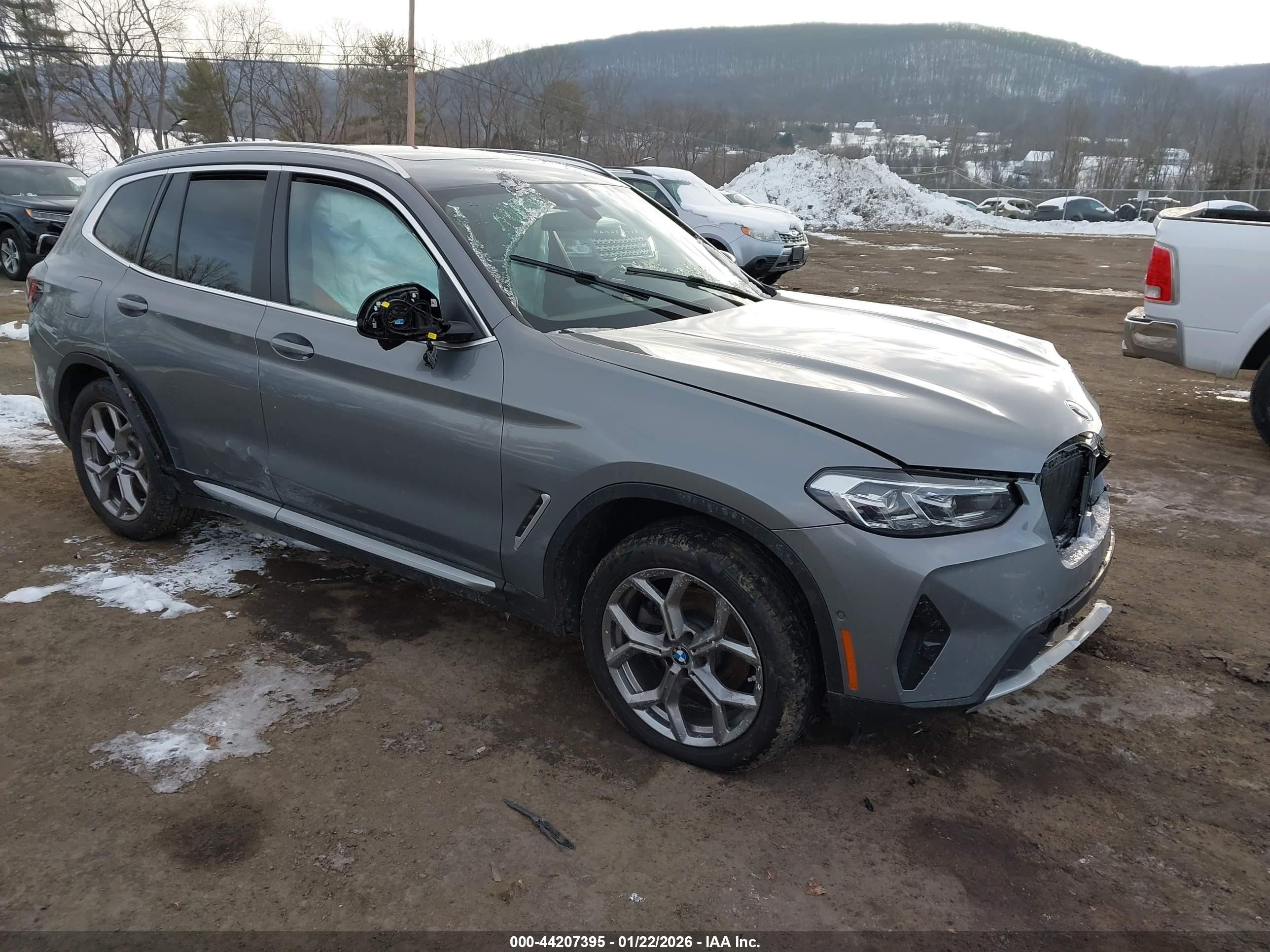 2023 BMW X3 xDrive30i, VIN WBX57DP05PN238246 — Front end