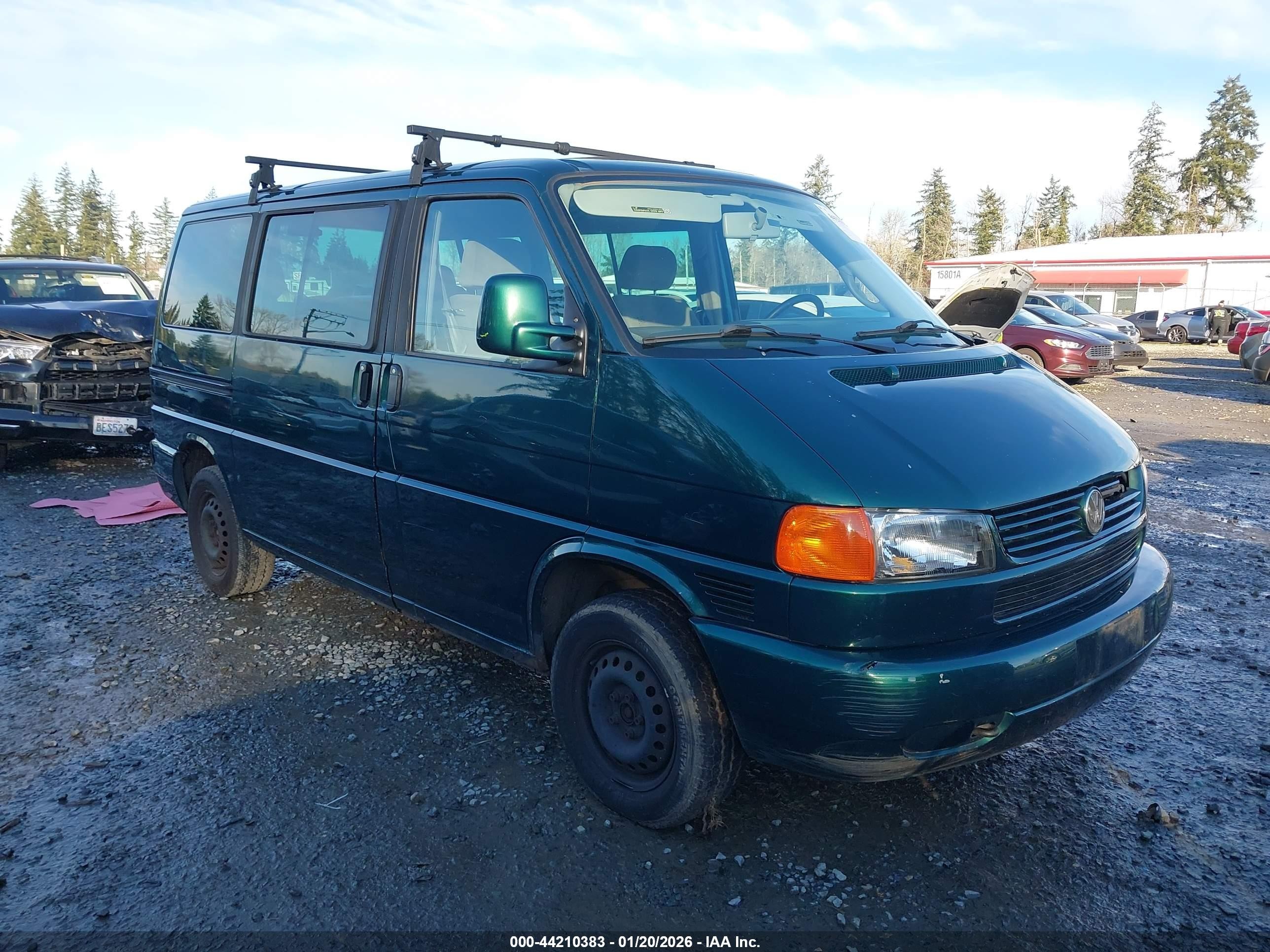 2000 Volkswagen EuroVan, VIN WV2MH4708YH136589 — Перед