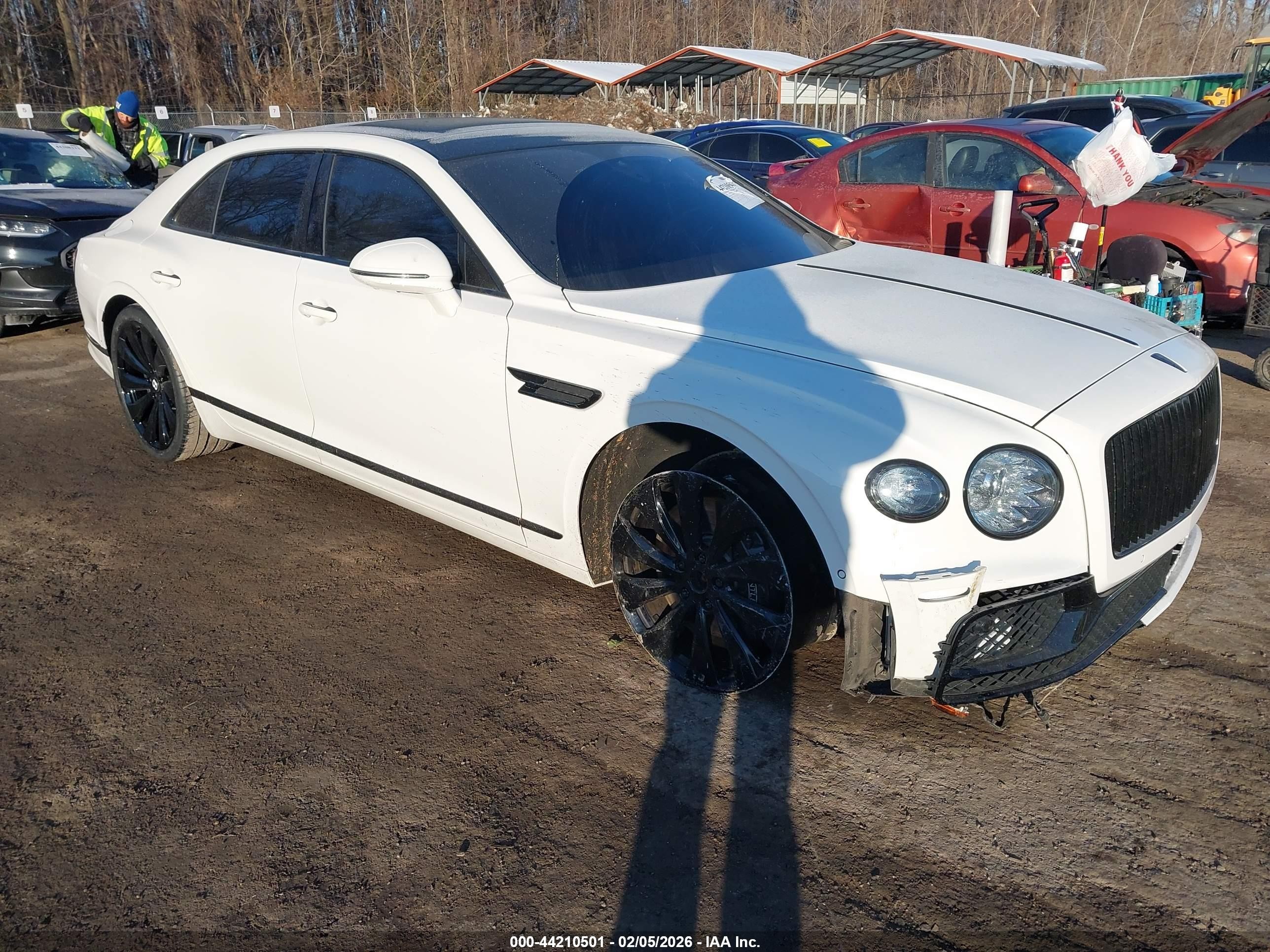 2021 Bentley Flying Spur S, VIN SCBBG6ZGXMC088294 — Front end