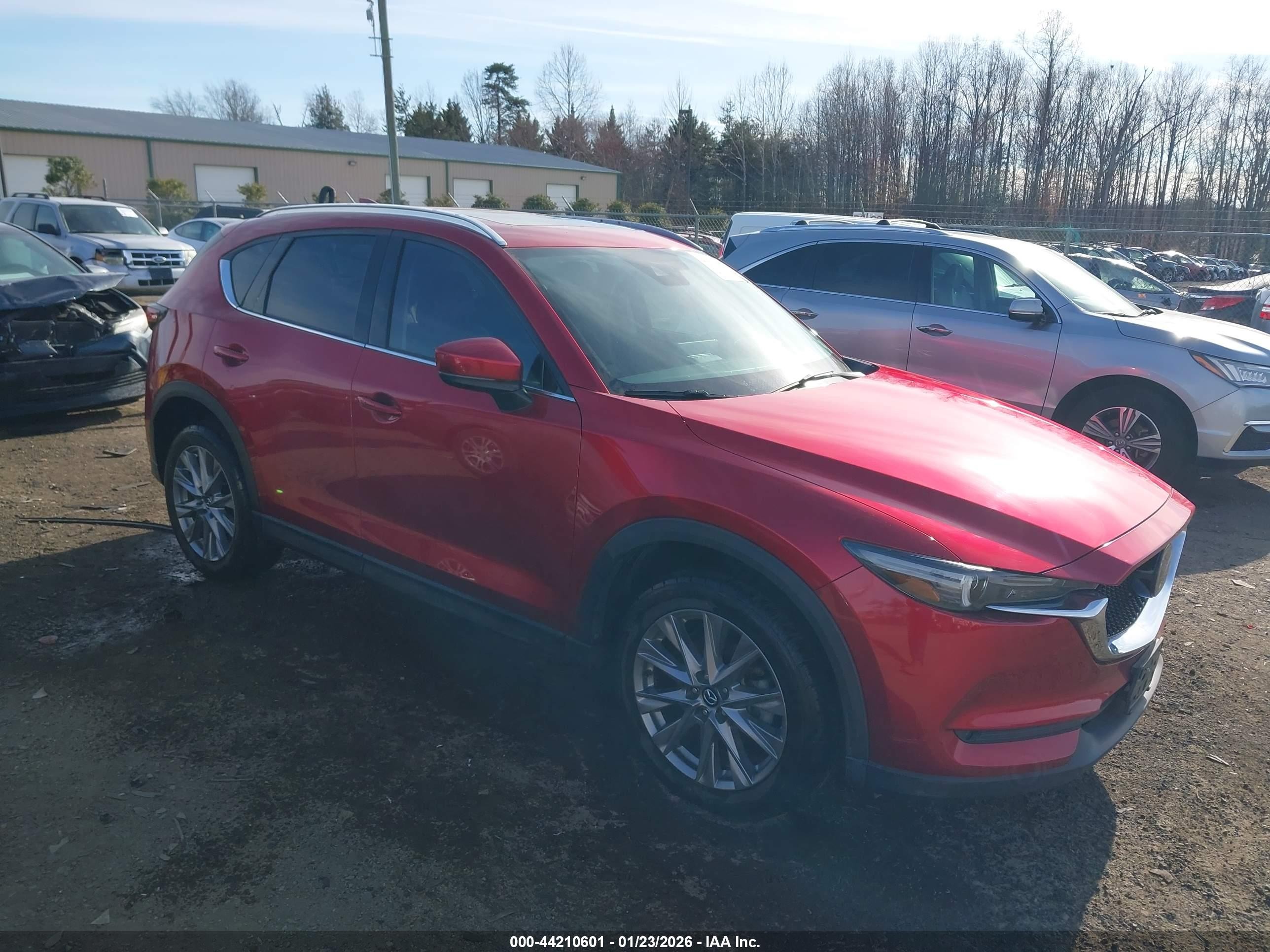 2021 Mazda CX-5 Grand Touring Reserve, VIN JM3KFBAY5M0306115 — Пресная вода