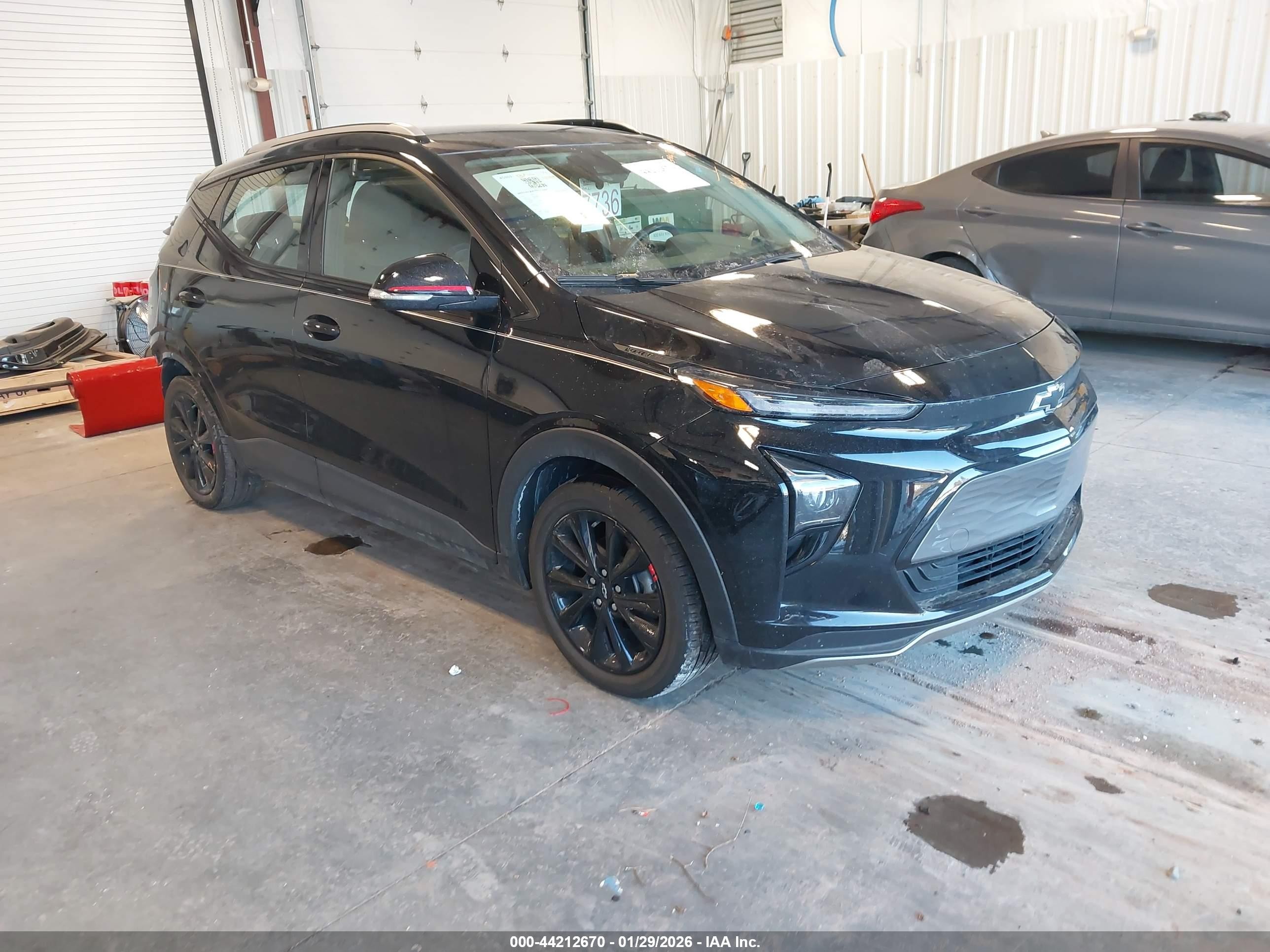 2023 Chevrolet Bolt EUV LT, VIN 1G1FY6S01P4200142 — Rear end