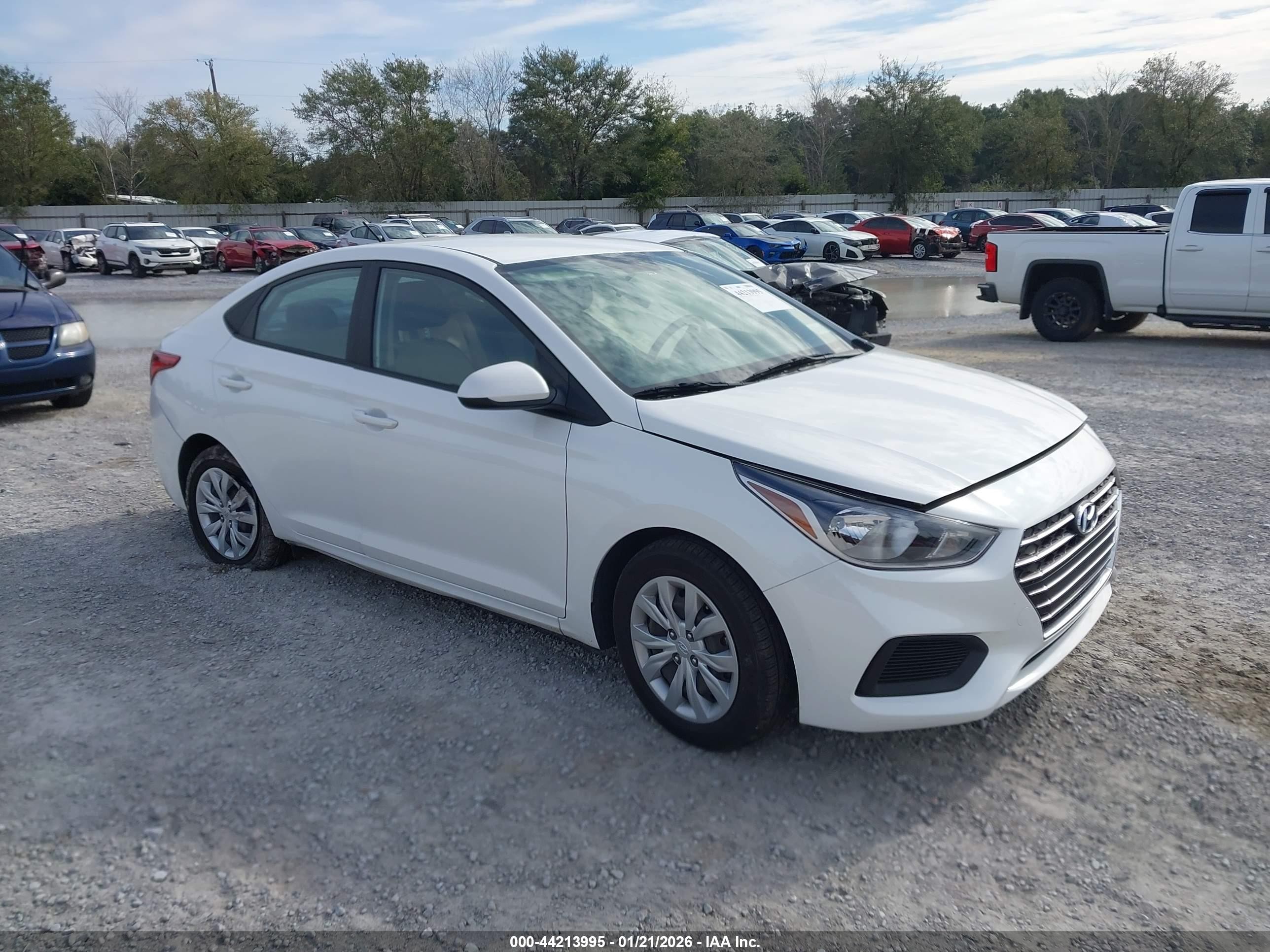 2022 Hyundai Accent SE, VIN 3KPC24A66NE183551 — Side