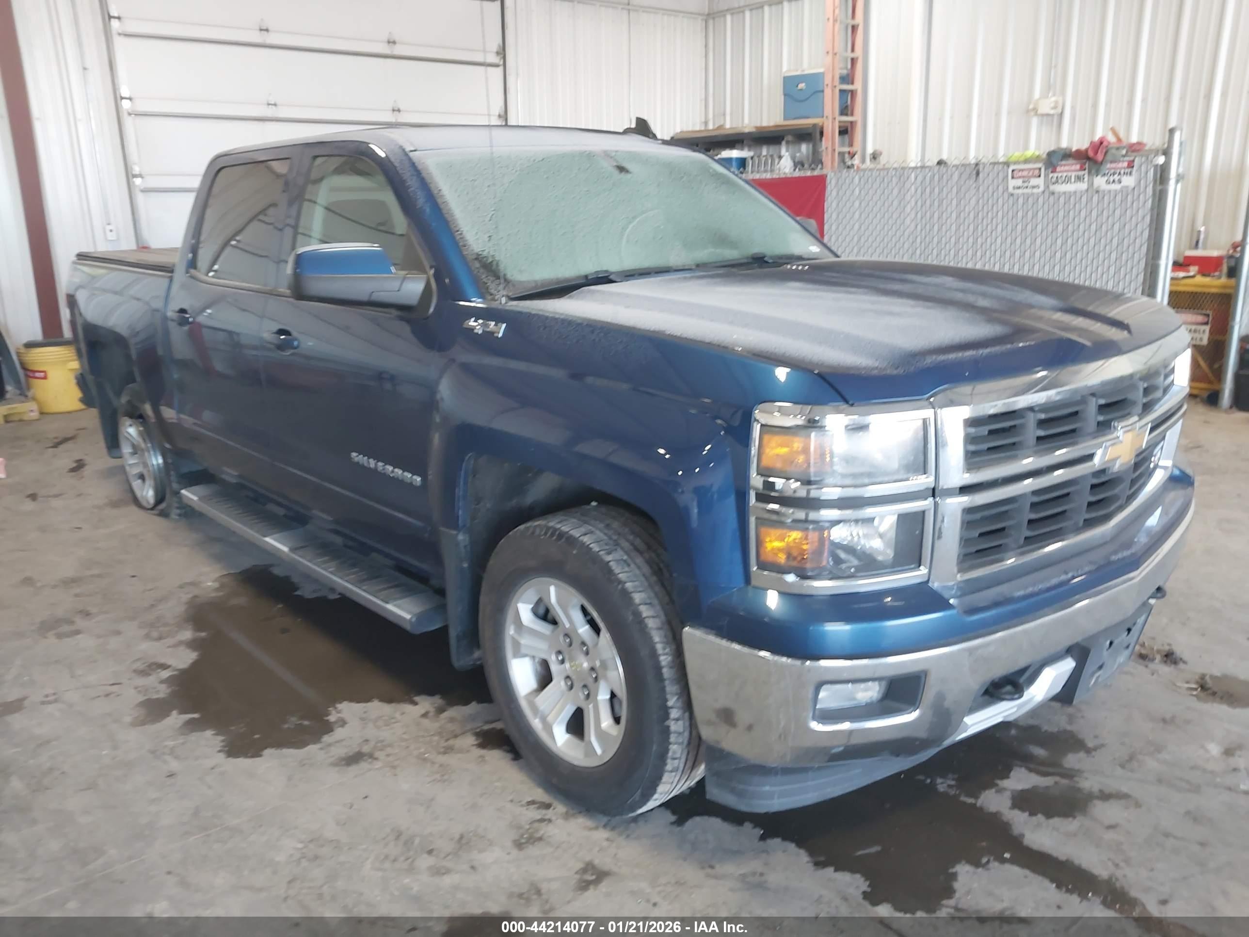 2015 Chevrolet Silverado 1500 LT, VIN 3GCUKREC7FG466595 — Side