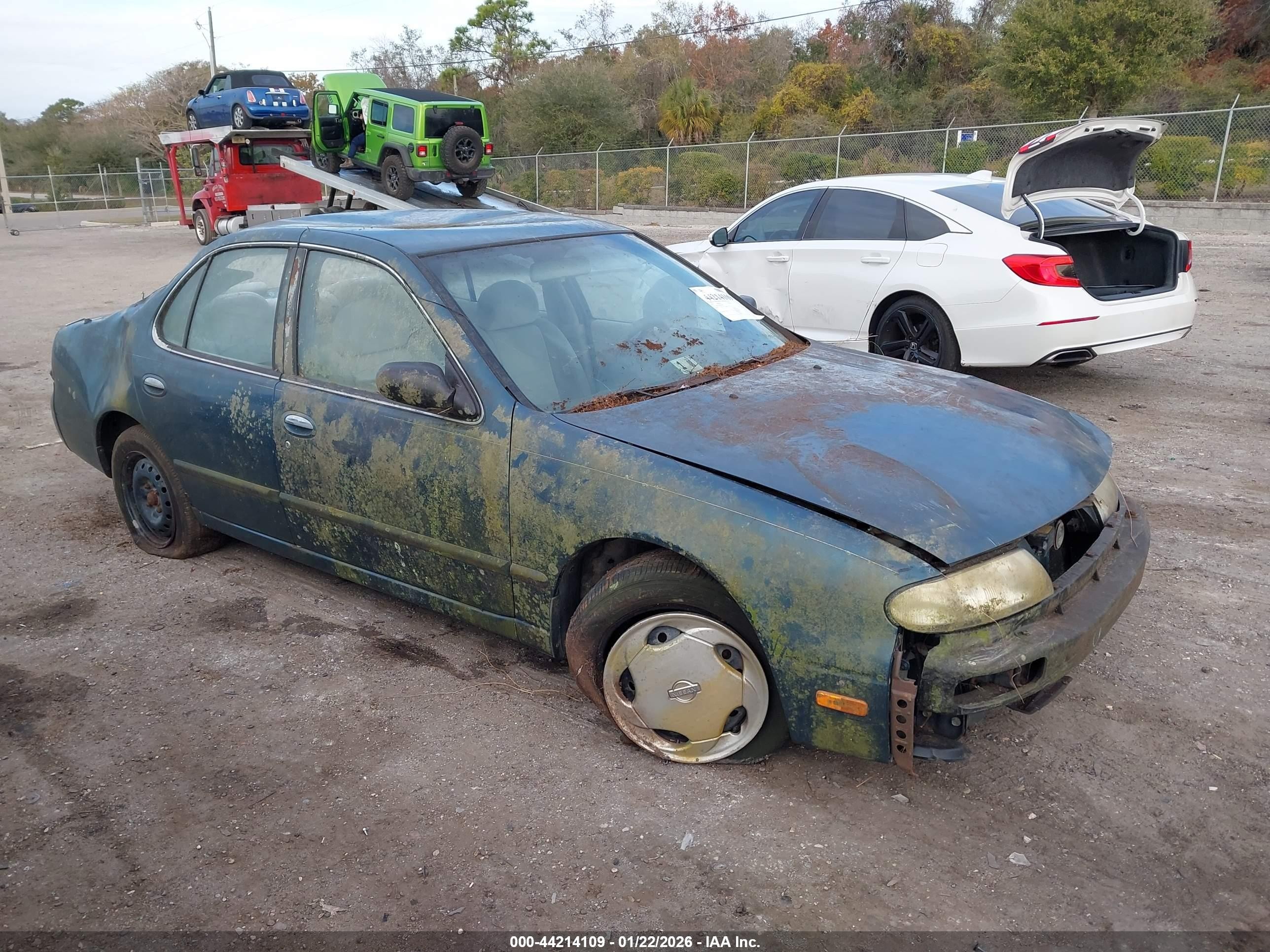 1994 Nissan Altima GLE, VIN 1N4BU31DXRC201891 — All over