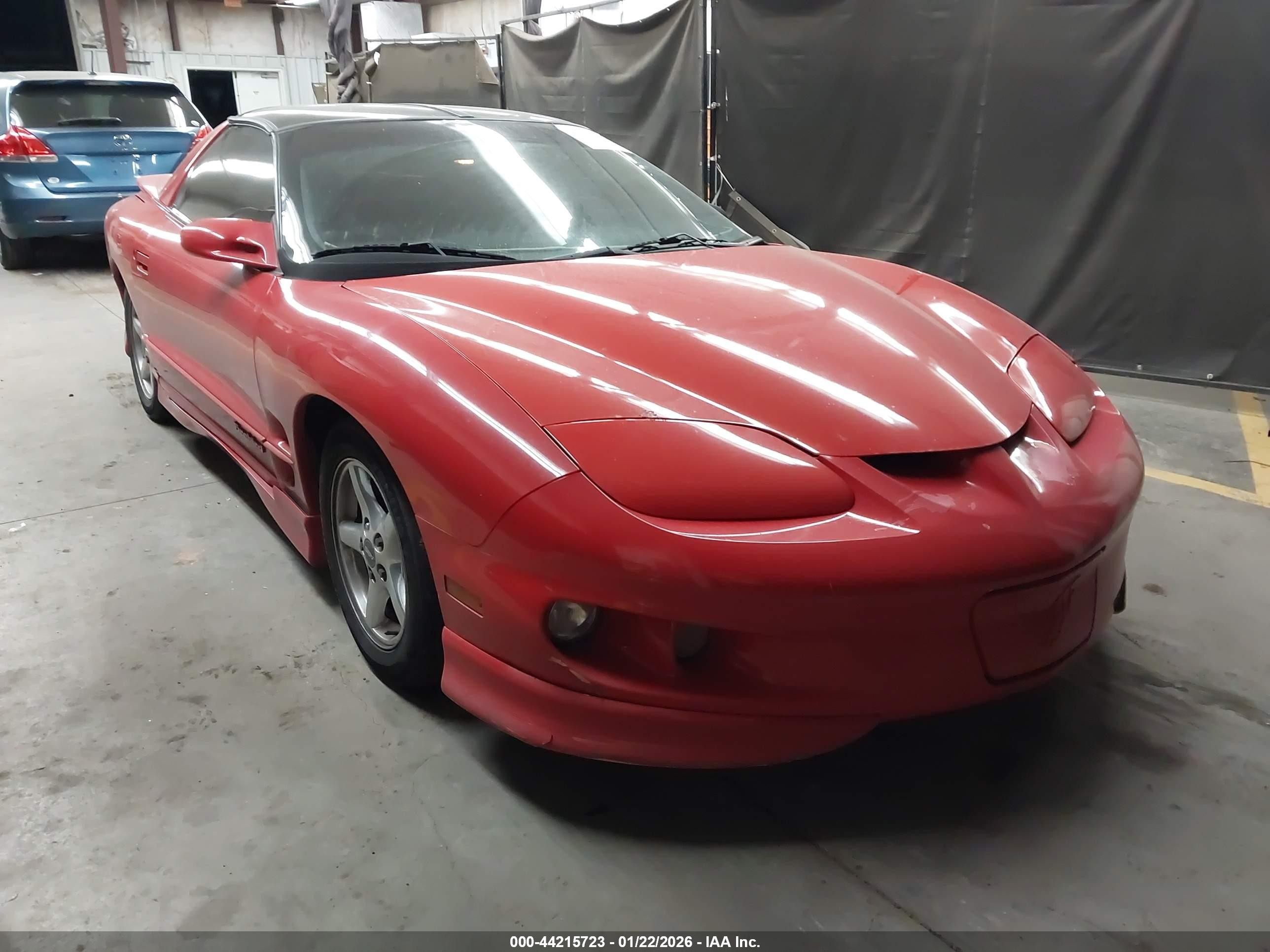 2002 Pontiac Firebird Firebird, VIN 2G2FS22K422108352 — Rear end