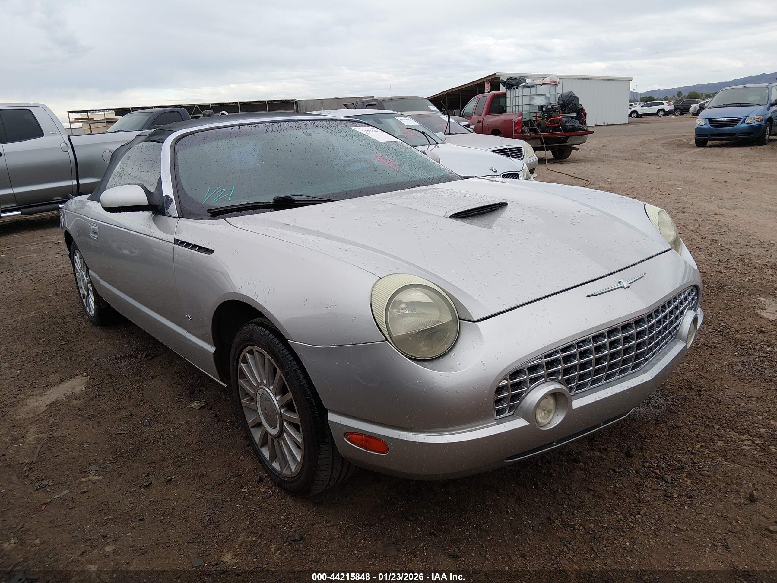 2004 Ford Thunderbird Deluxe, VIN 1FAHP60A04Y111221 — Normal wear