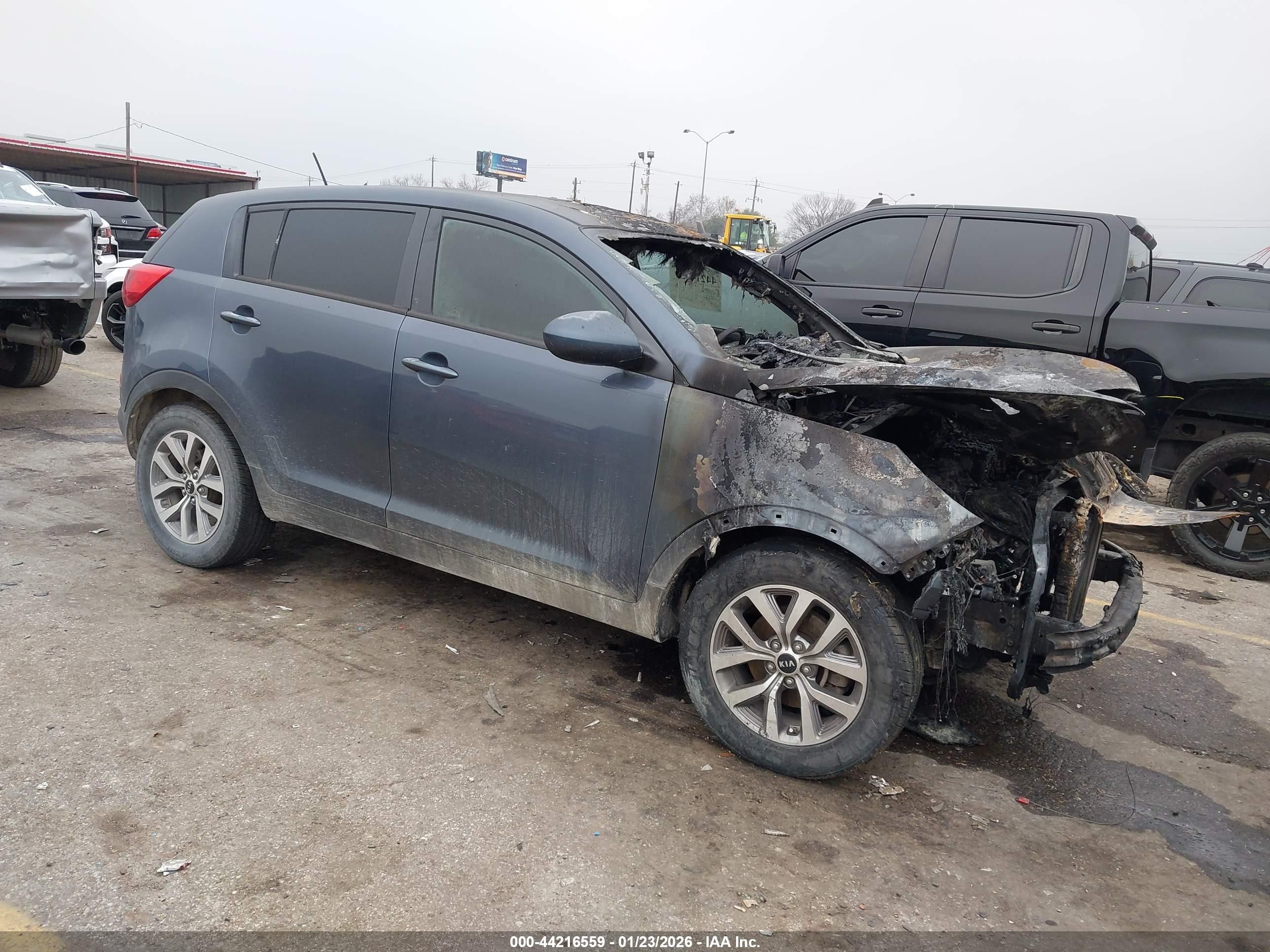 2016 Kia Sportage LX, VIN KNDPB3AC6G7836187 — Пожар в салоне