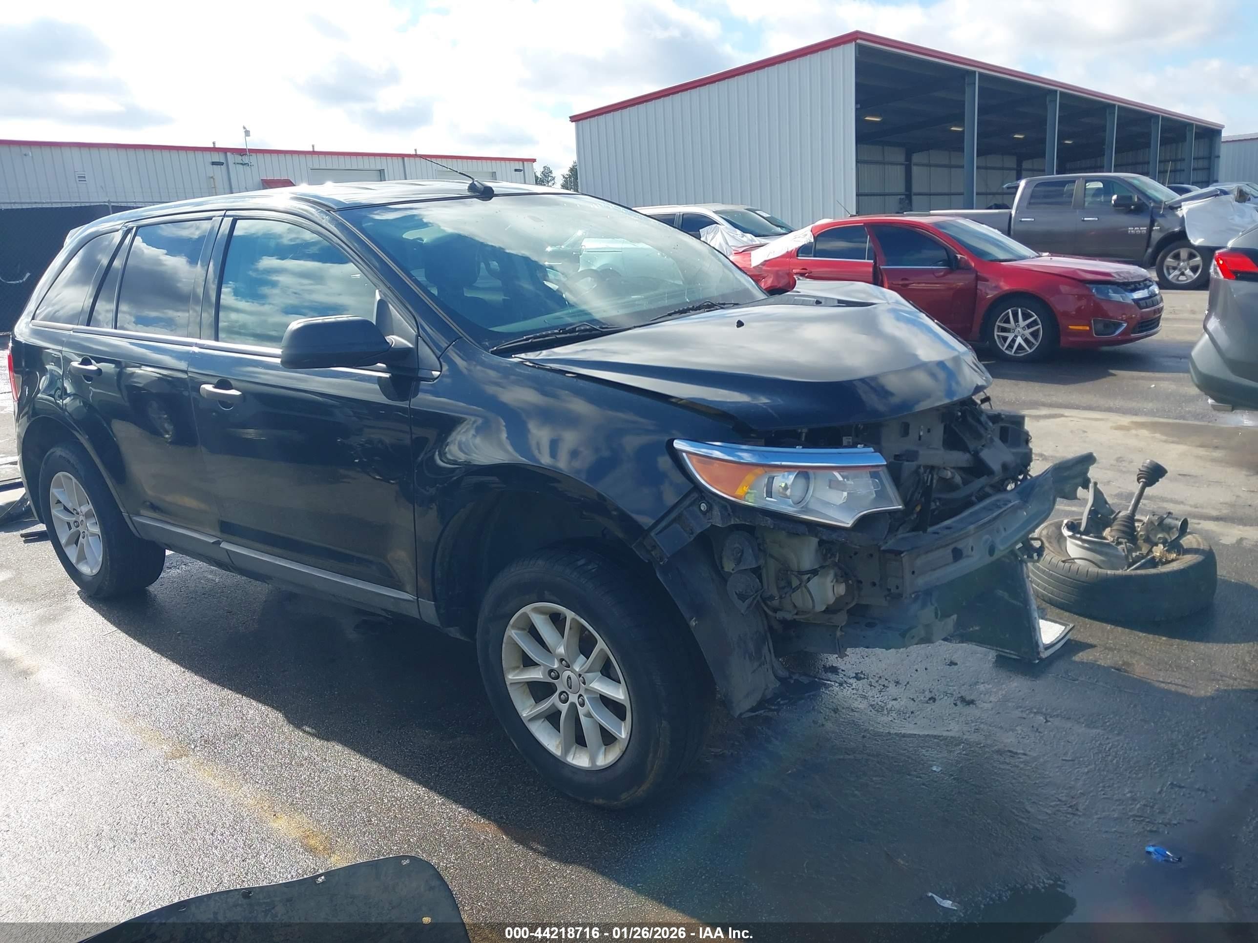 2013 Ford Edge SE, VIN 2FMDK3GC2DBC01461 — Front end