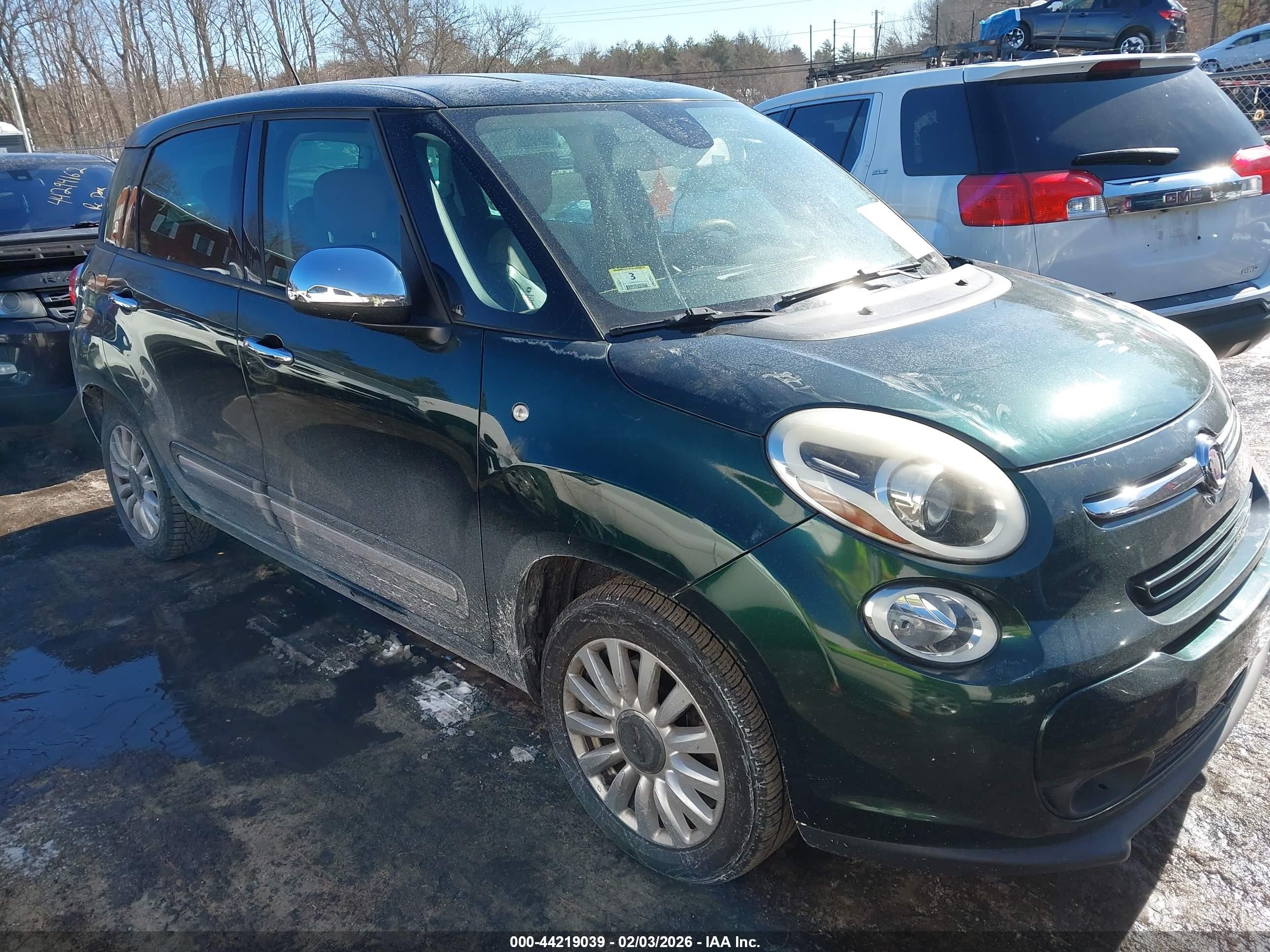 2015 FIAT 500L Lounge, VIN ZFBCFACH3FZ032211 — Rear end