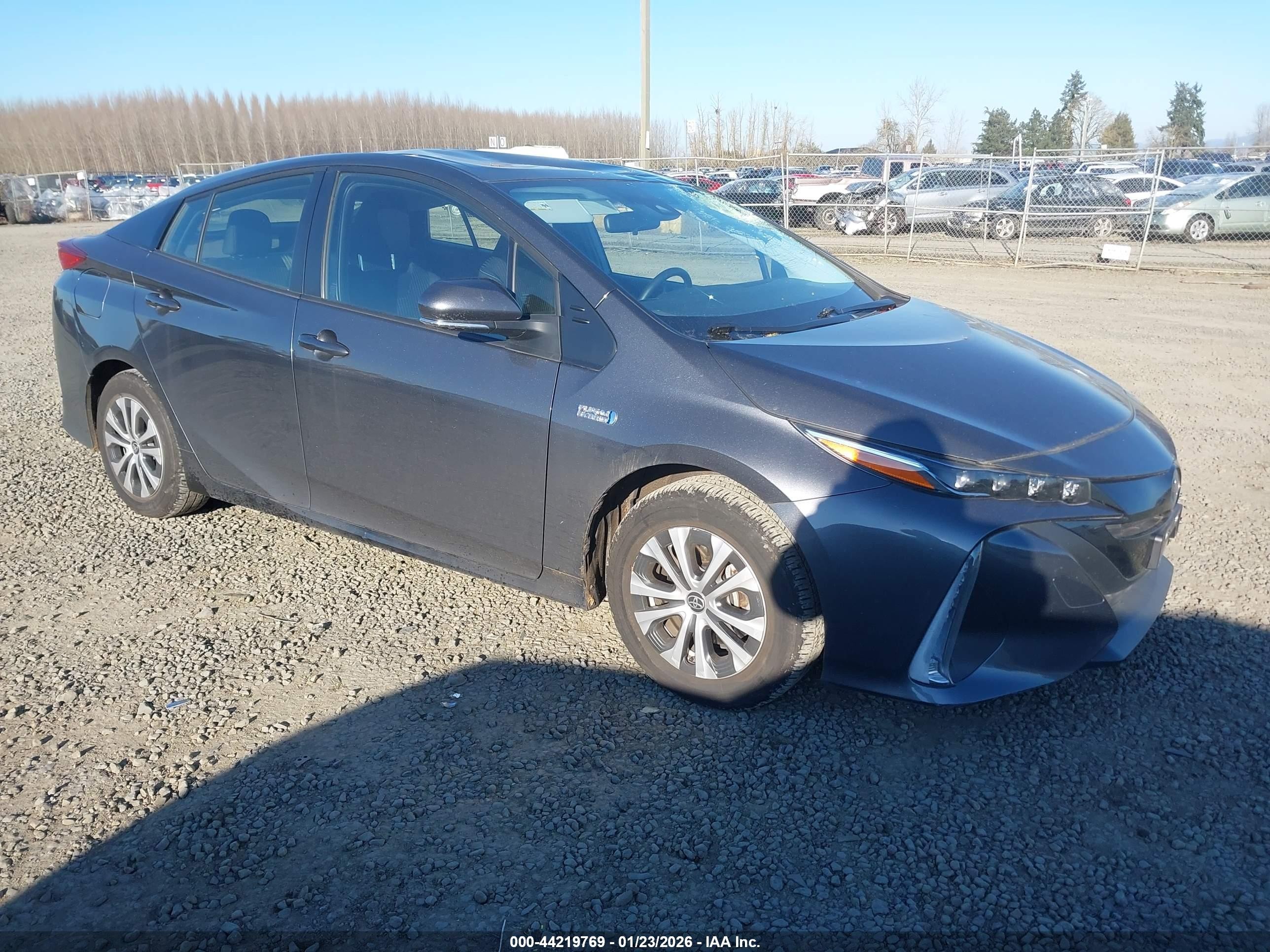 2021 Toyota Prius LE, VIN JTDKAMFP0M3185706 — Roof