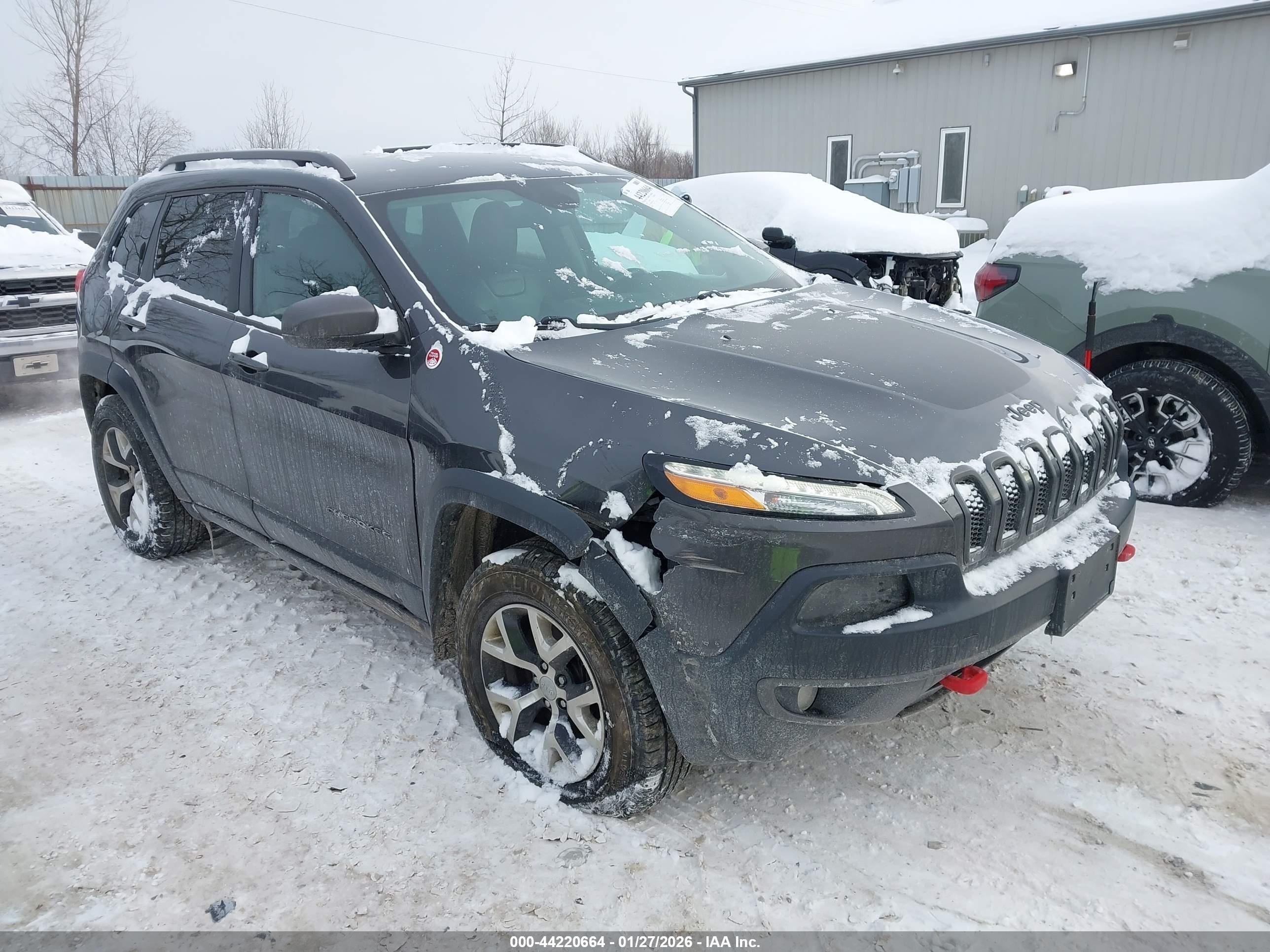 2016 Jeep Cherokee Trailhawk, VIN 1C4PJMBS2GW110010 — All over