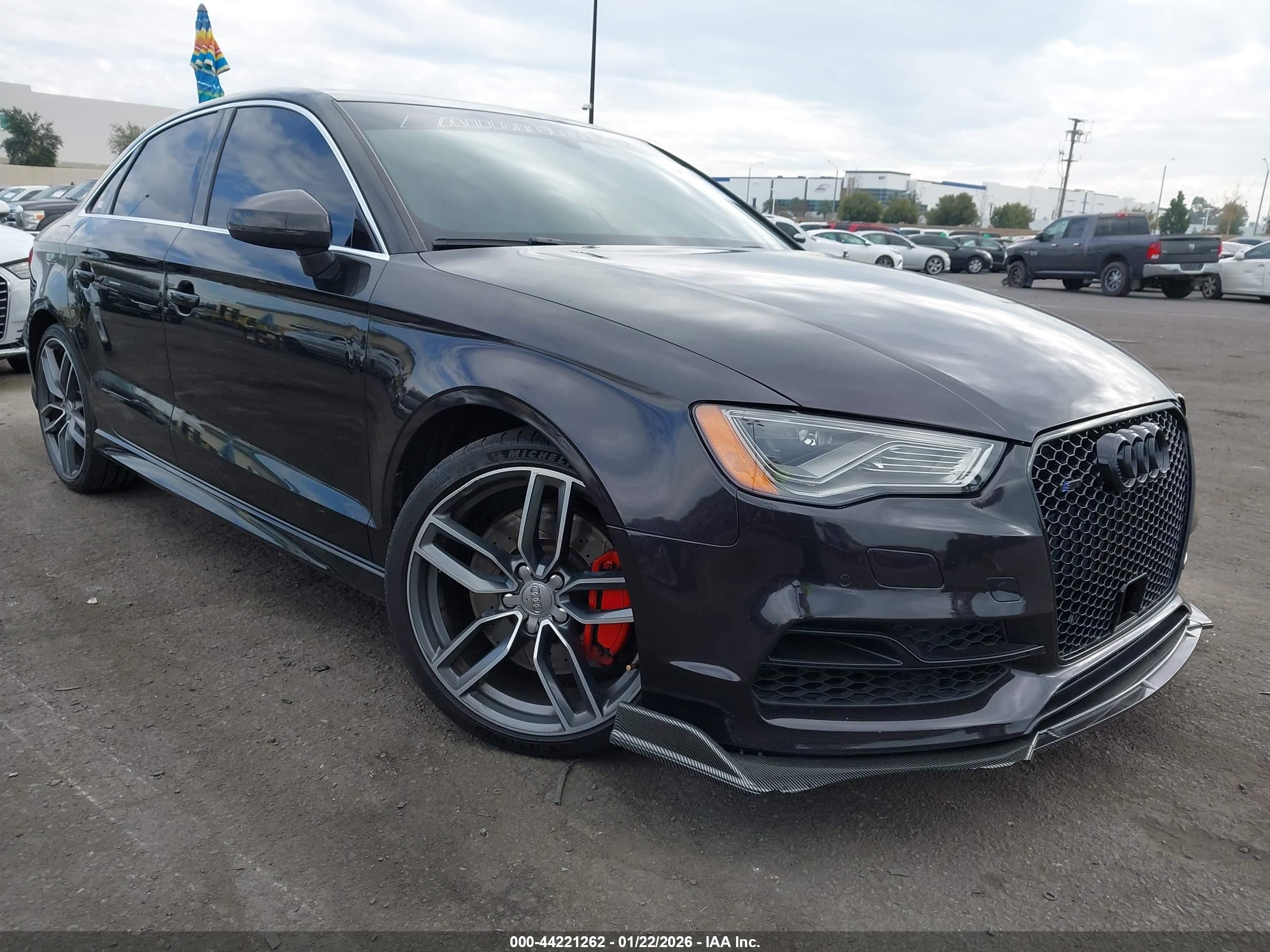 2015 Audi S3 Prestige, VIN WAUFFGFF8F1083867 — Перед