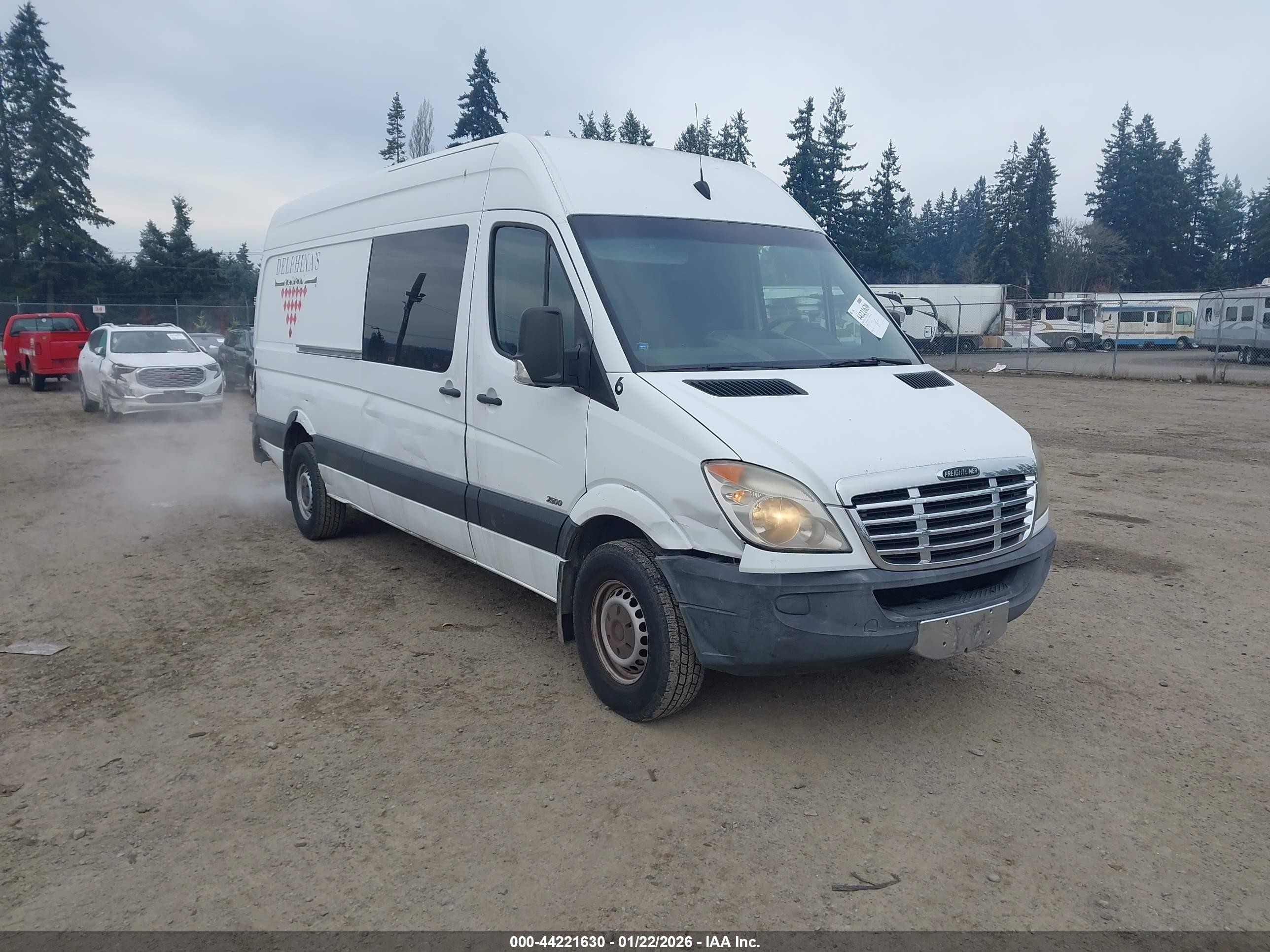 2012 Freightliner Sprinter, VIN WDYPE8CC0C5643111 — Side