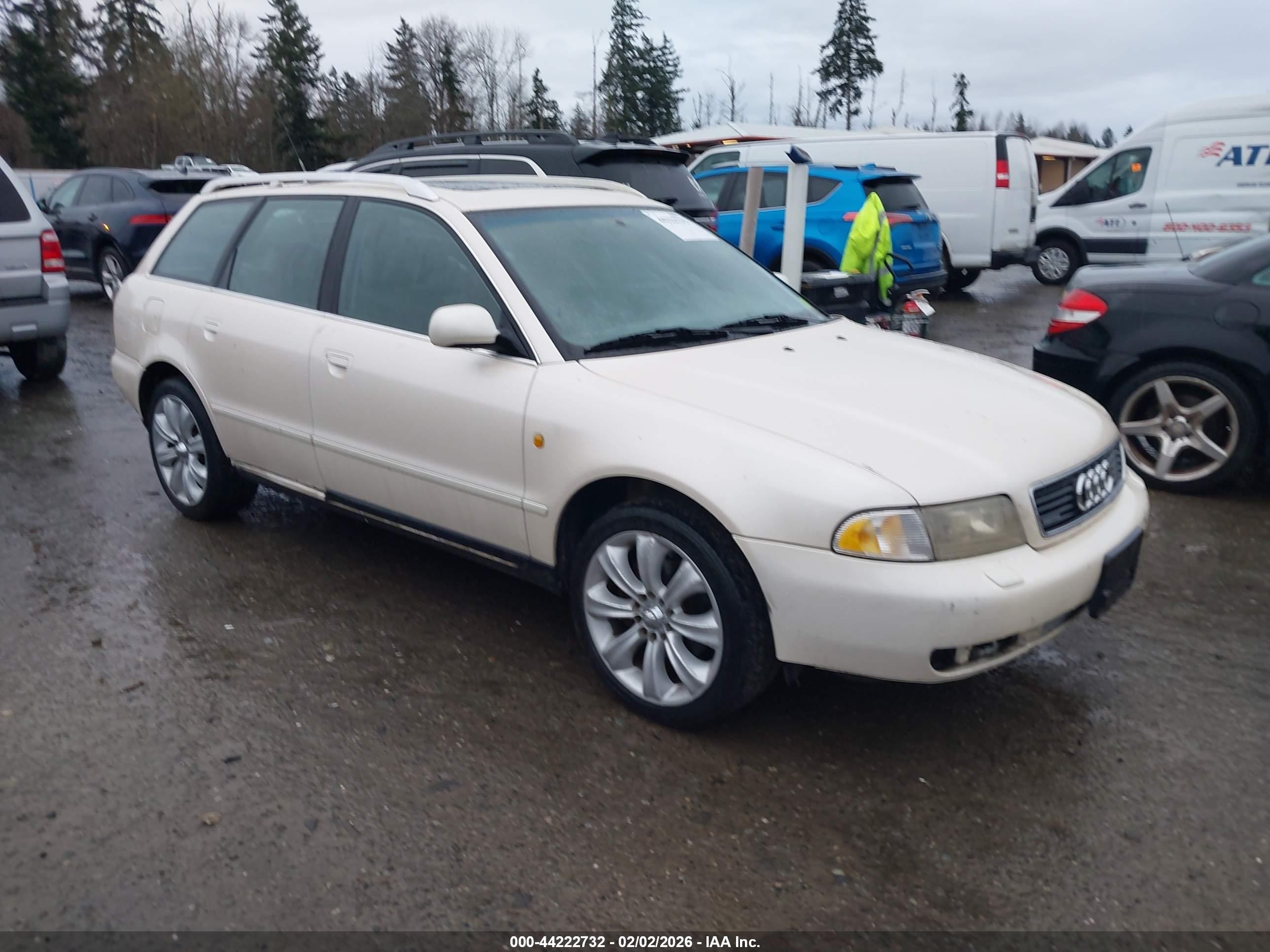1998 Audi A4, VIN WAUGD28D0WA184314 — Перед