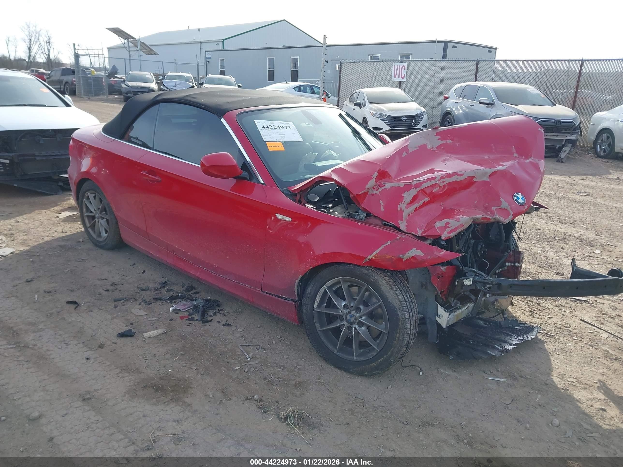 2011 BMW 1 Series 128i, VIN WBAUL7C59BVM79336 — Front end