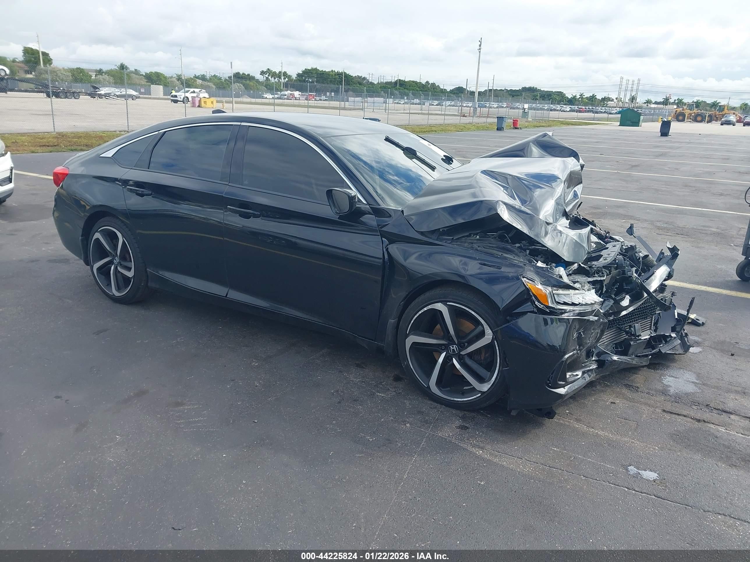 2021 Honda Accord Sport, VIN 1HGCV1F31MA036870 — Перед