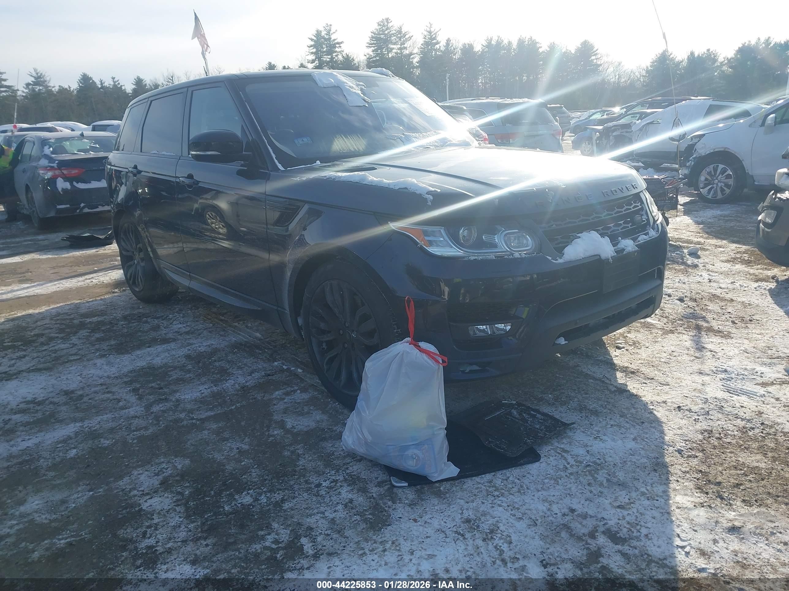 2017 Land Rover Range Rover Sport HSE Dynamic, VIN SALWV2FV9HA151329 — Fresh water flood