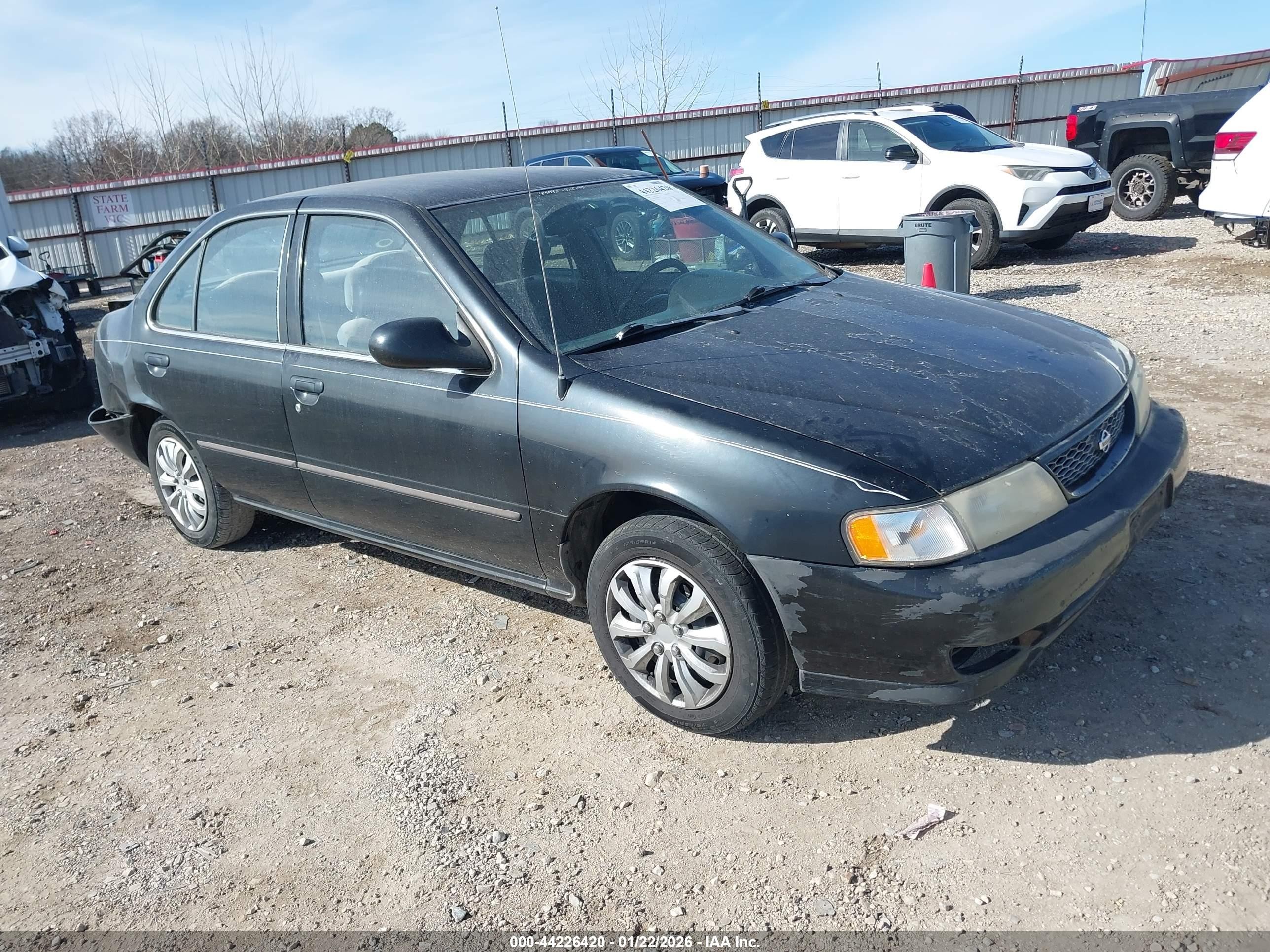 1998 Nissan Sentra XE, VIN 1N4AB41D9WC756933 — Зад