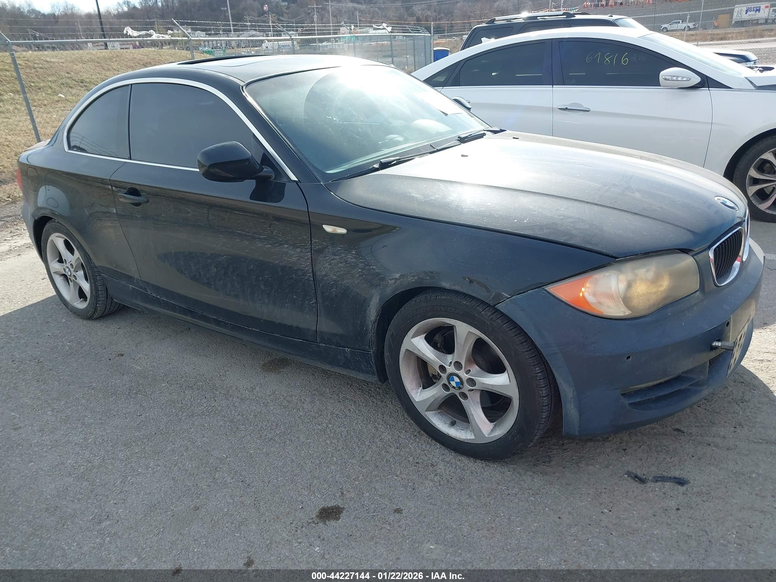 2011 BMW 1 Series 128i, VIN WBAUP9C5XBVL89757 — Normal wear