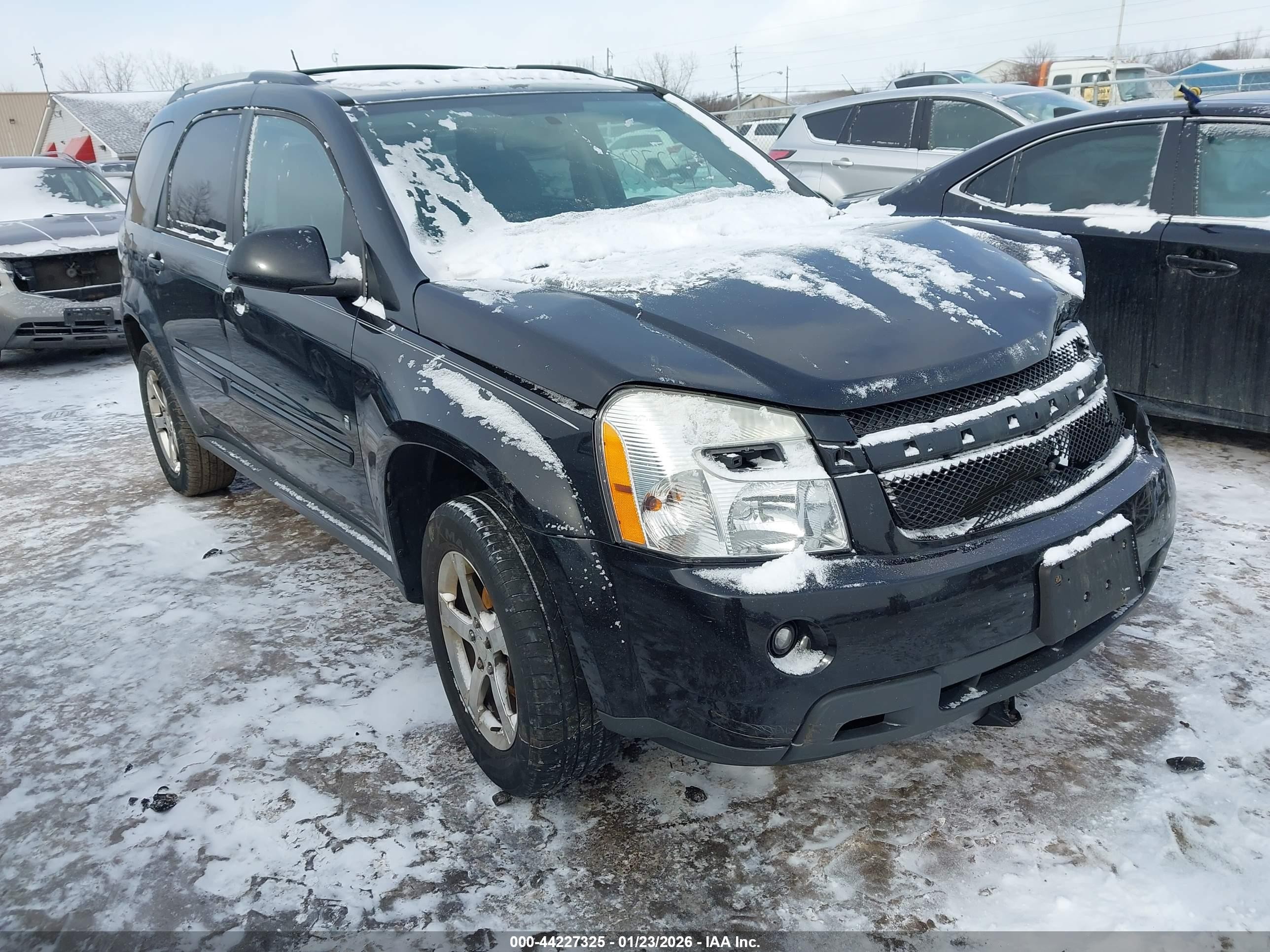 2008 Chevrolet Equinox LT, VIN 2CNDL33F086041088 — Front end
