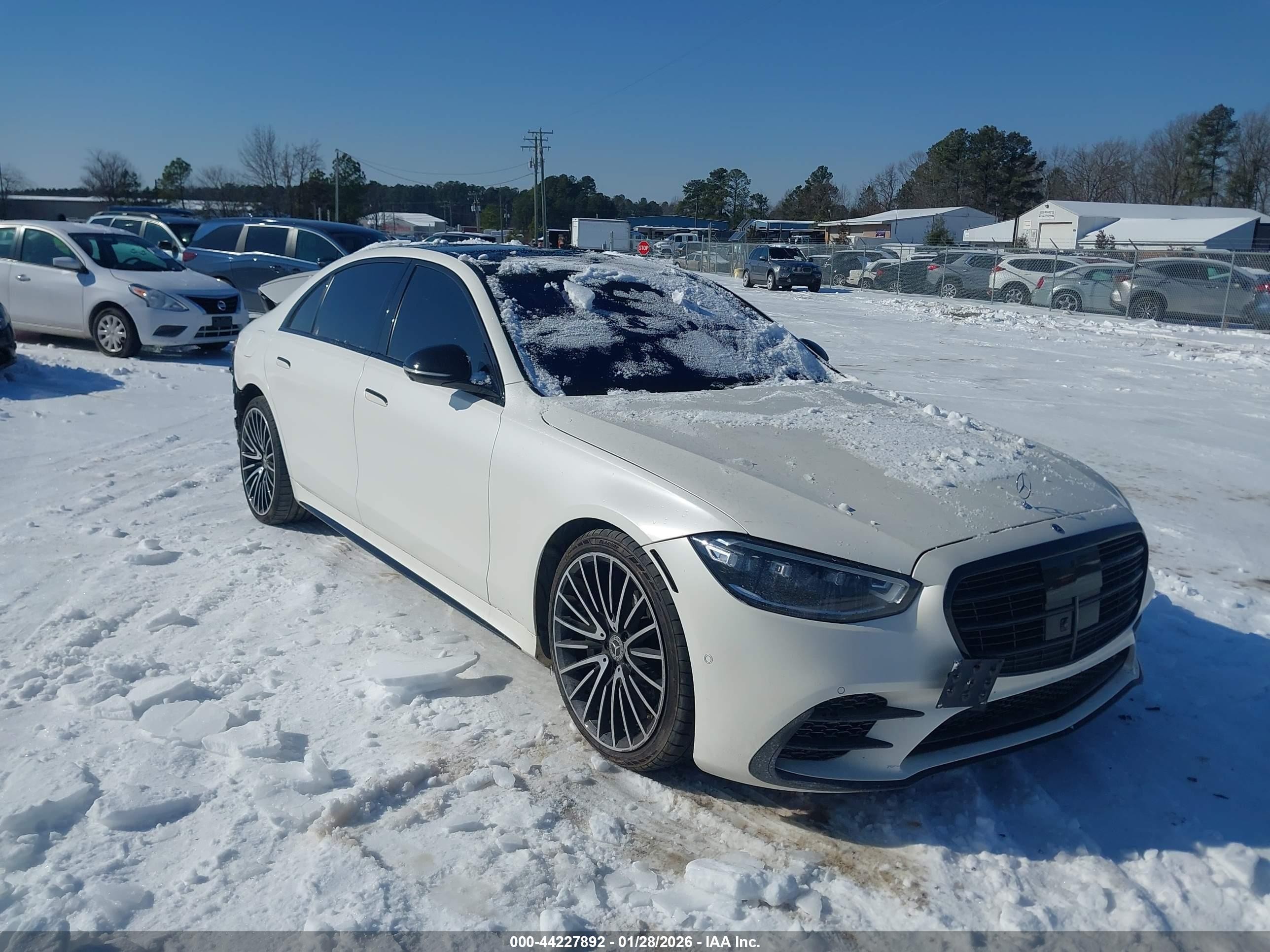 2022 Mercedes-Benz S 580, VIN W1K6G7GBXNA141753 — Rear end