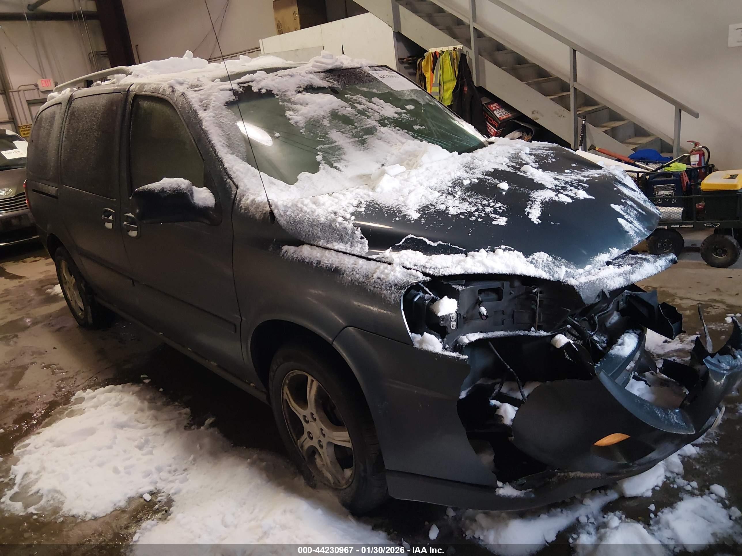 2005 Chevrolet Uplander LT, VIN 1GNDX33L05D267389 — Front end