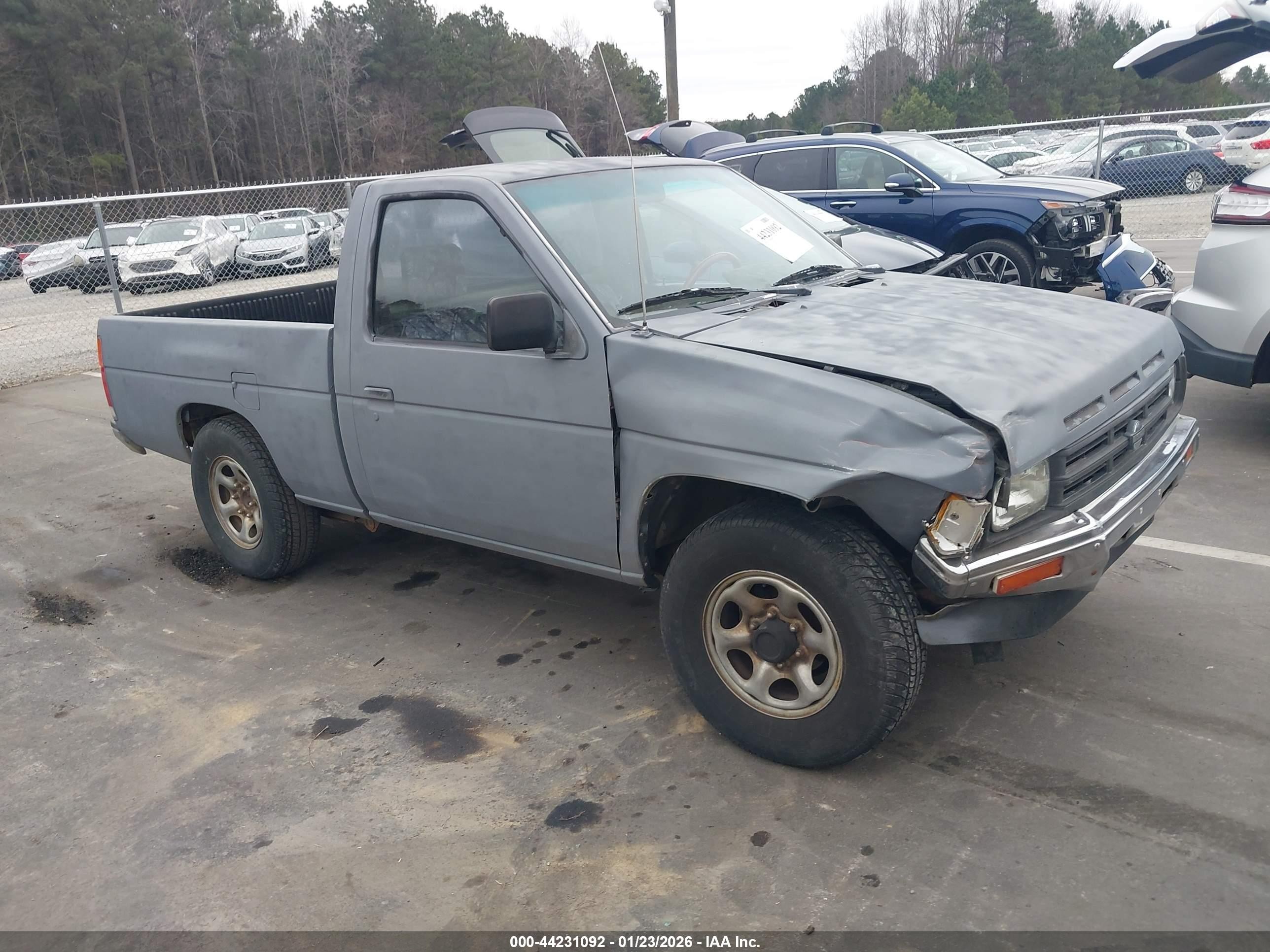 1990 Nissan Frontier, VIN 1N6SD11S4LC349827 — Front end