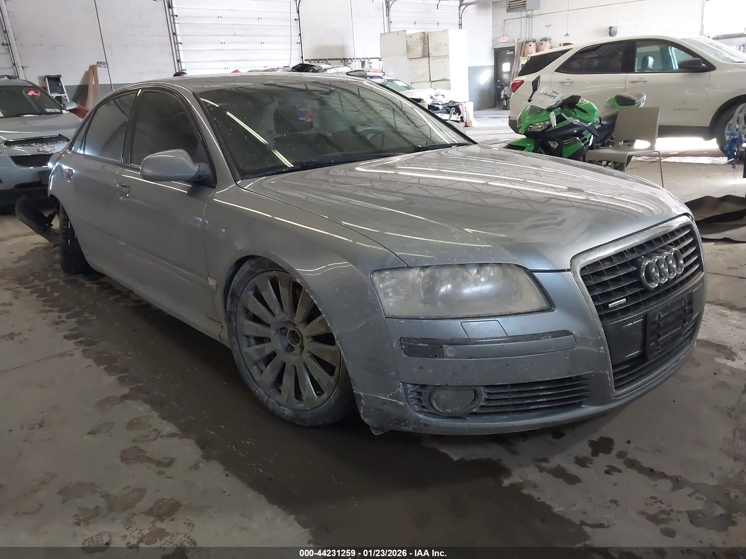 2006 Audi A8 4.2L, VIN WAUML44E16N015086 — Зад