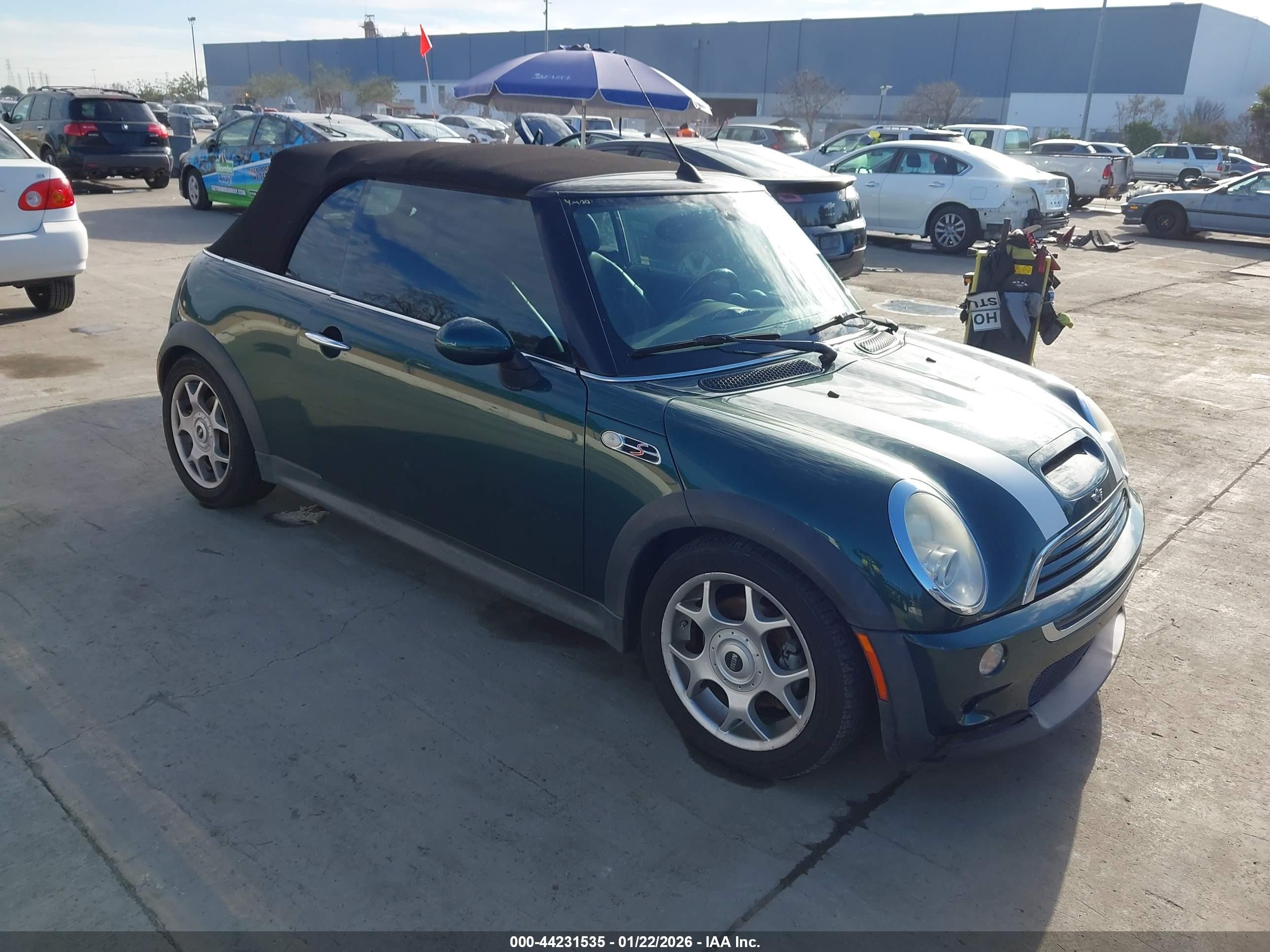 2008 MINI Convertible S, VIN WMWRH33538TU81698 — Front end