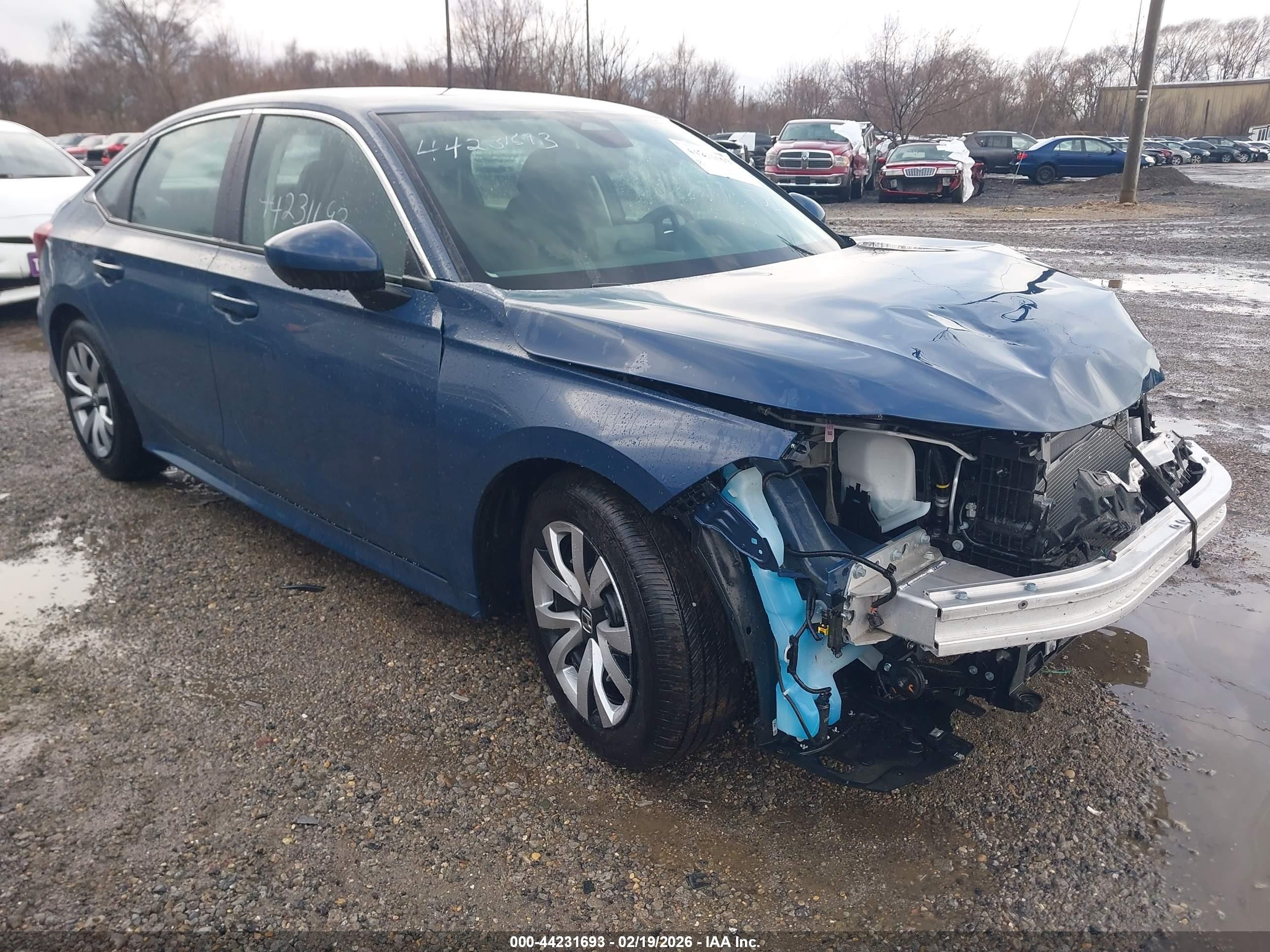 2026 Honda Civic LX, VIN 2HGFE2F28TH535420 — Перед