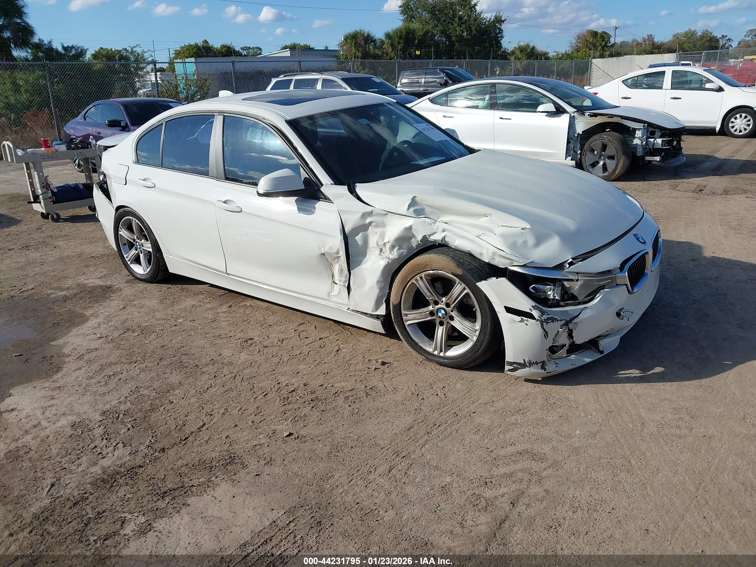 2014 BMW 3 Series 328i, VIN WBA3C1C59EK107042 — Side