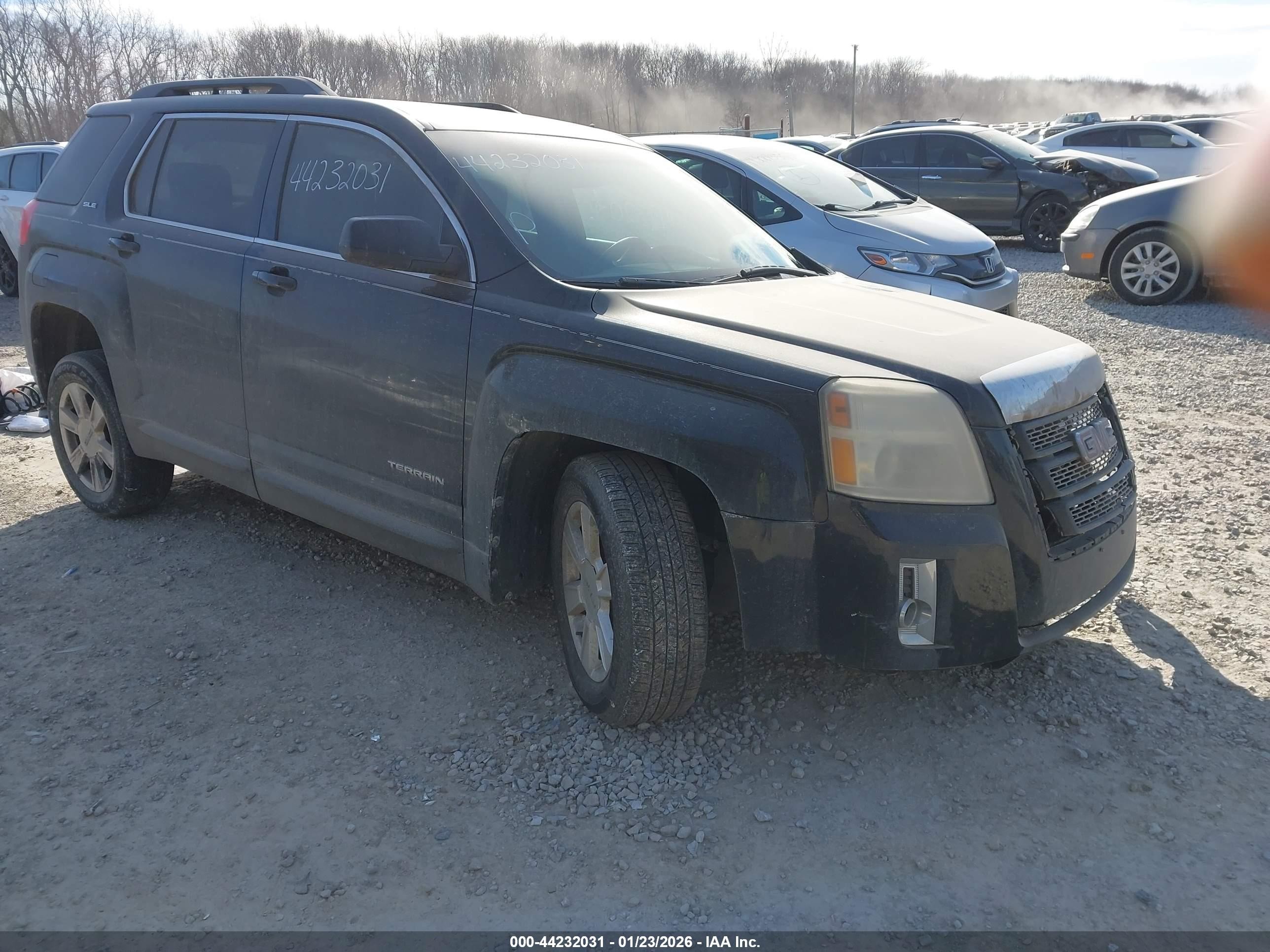 2011 GMC Terrain SLE-1, VIN 2CTALMEC3B6353692 — Front end