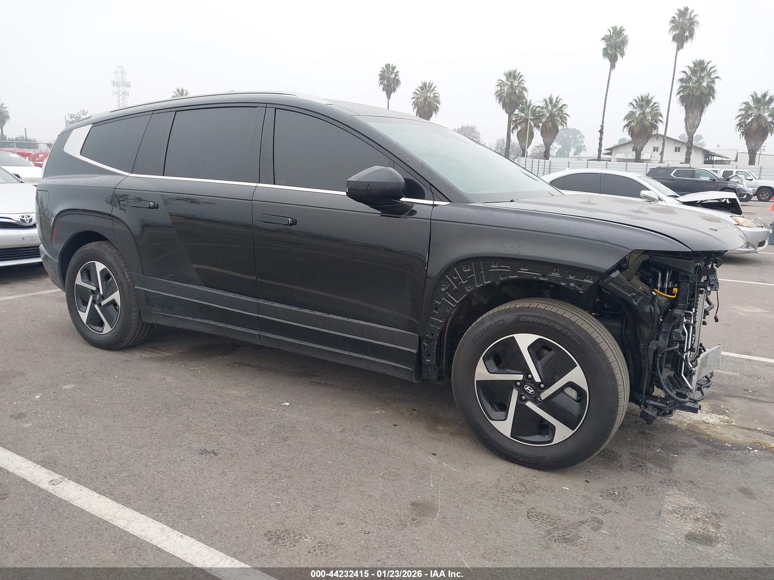 2026 Hyundai IONIQ 9 SE, VIN 7YAMTFS31TY005032 — Front end