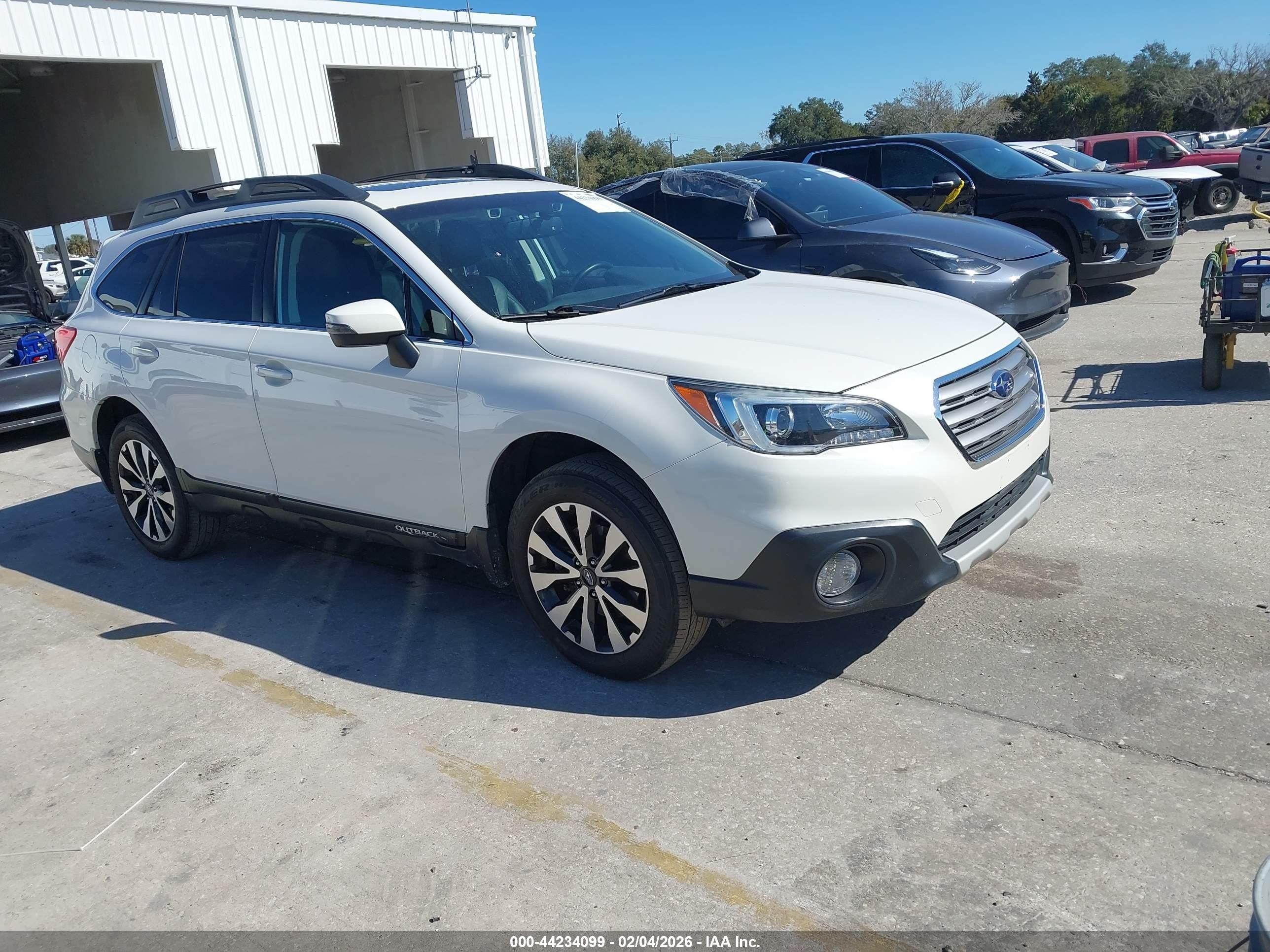2016 Subaru Outback Limited, VIN 4S4BSBNC4G3307967 — Rear end