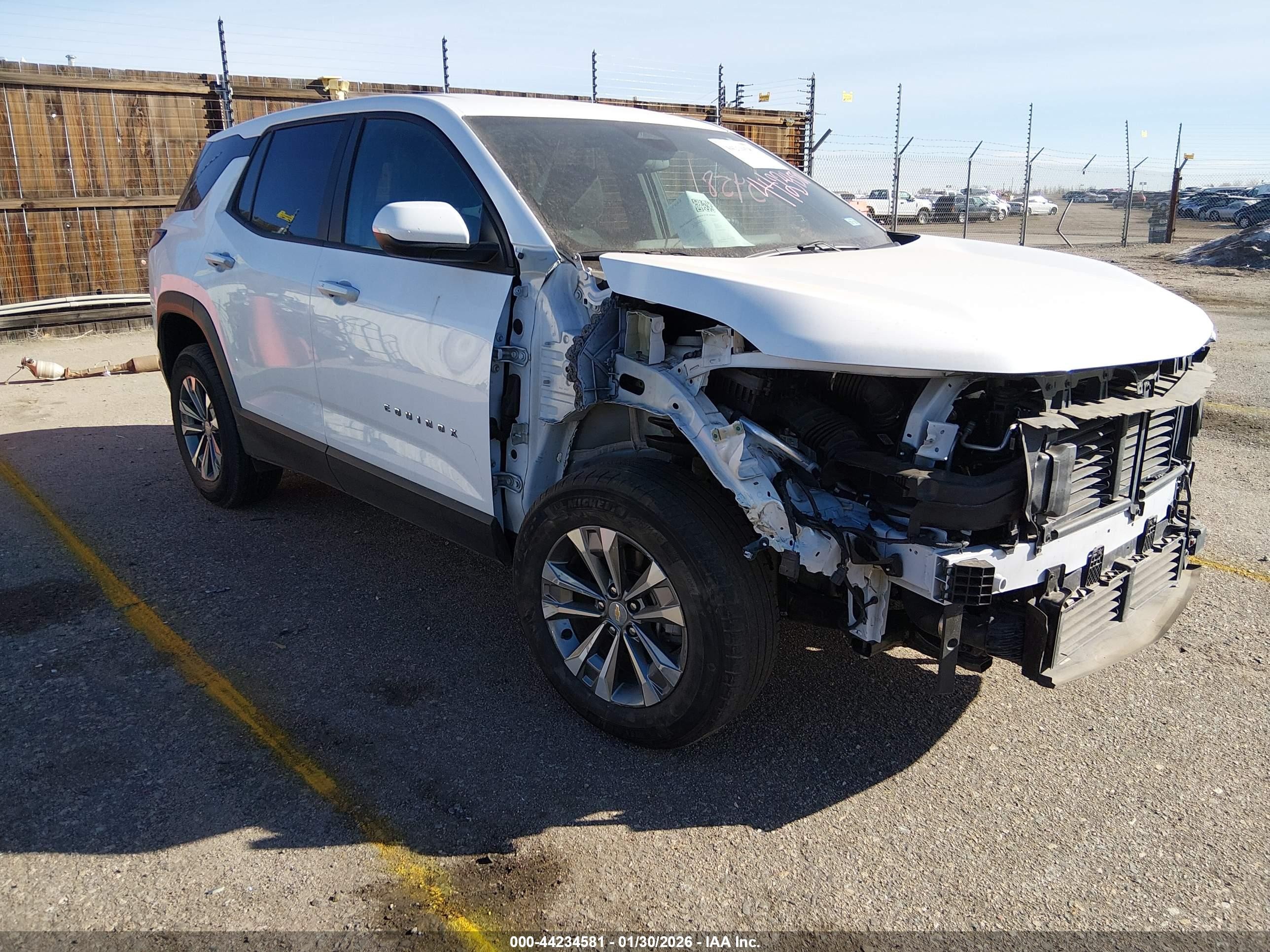 2025 Chevrolet Equinox AWD LT, VIN 3GNAXPEGXSL323080 — Перед
