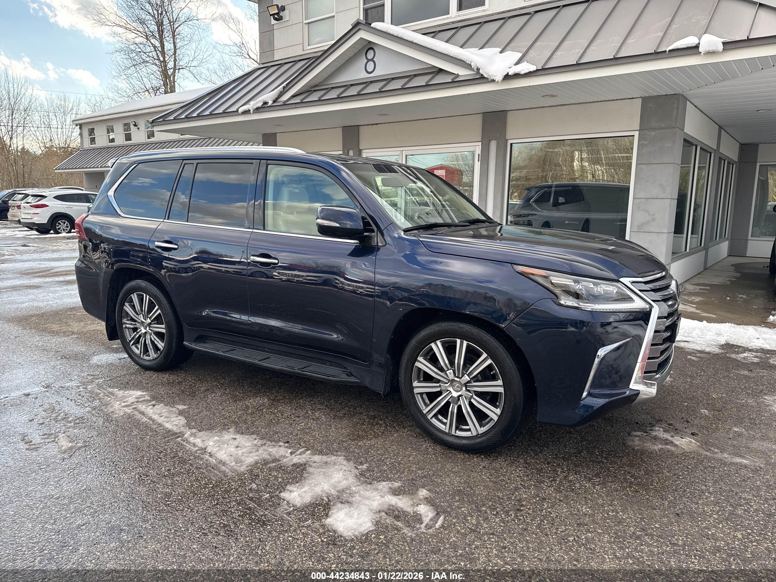 2017 Lexus LX 570, VIN JTJHY7AX2H4242774 — Normal wear