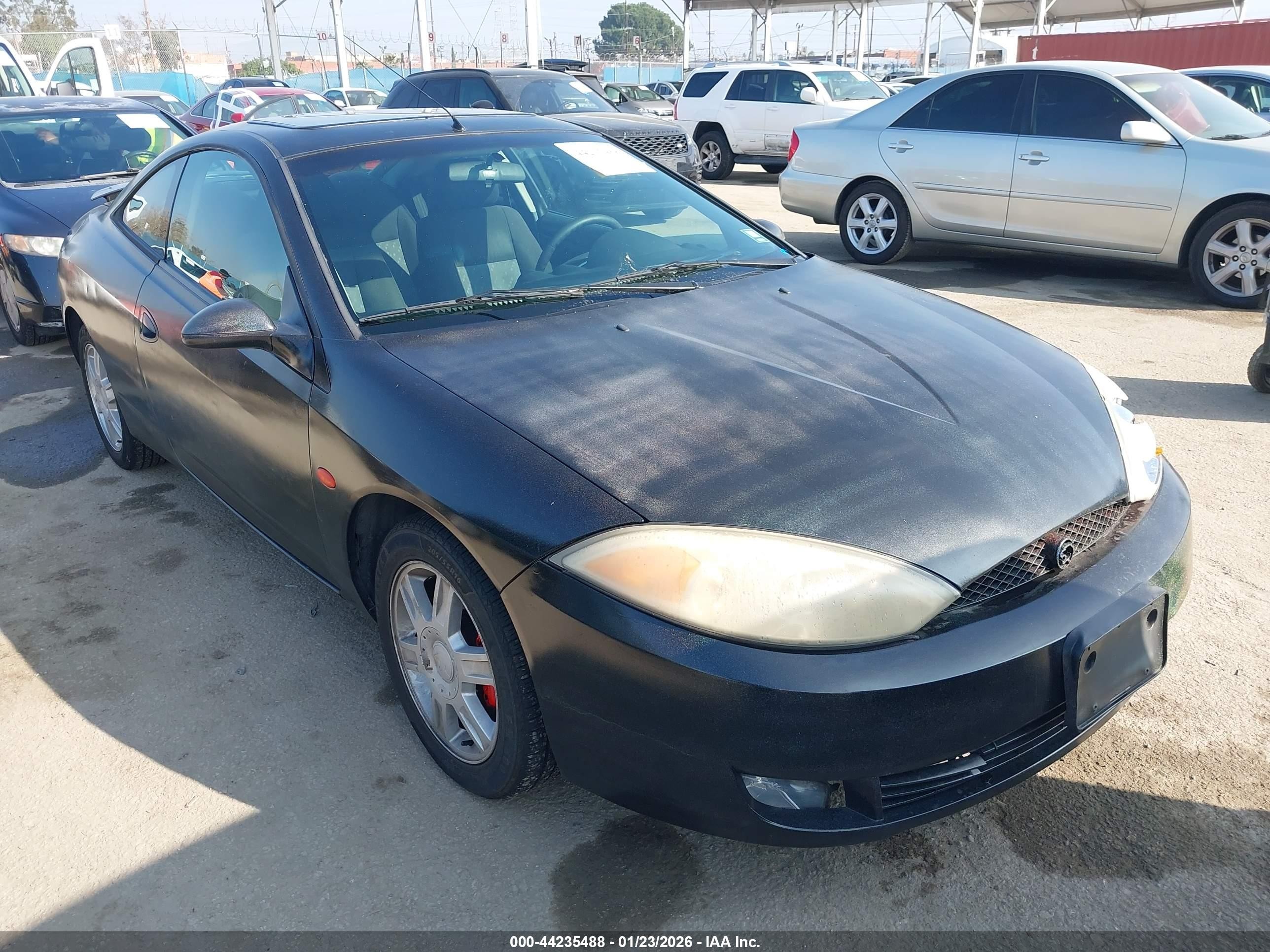 2001 Mercury Cougar, VIN 1ZWFT61L715623769 — Front end