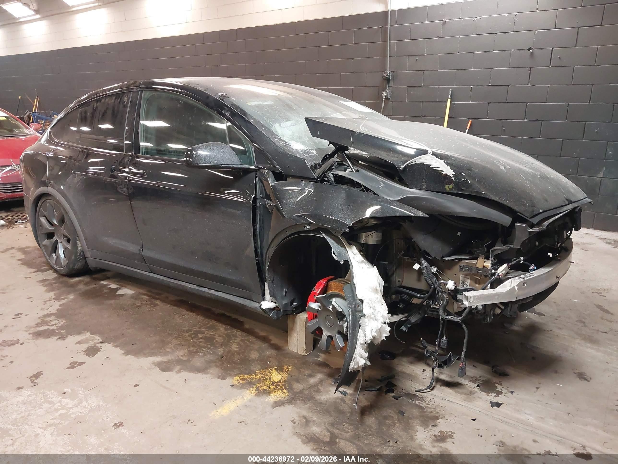2026 Tesla Model X Plaid, VIN 7SAXCBE63TF478274 — Front end